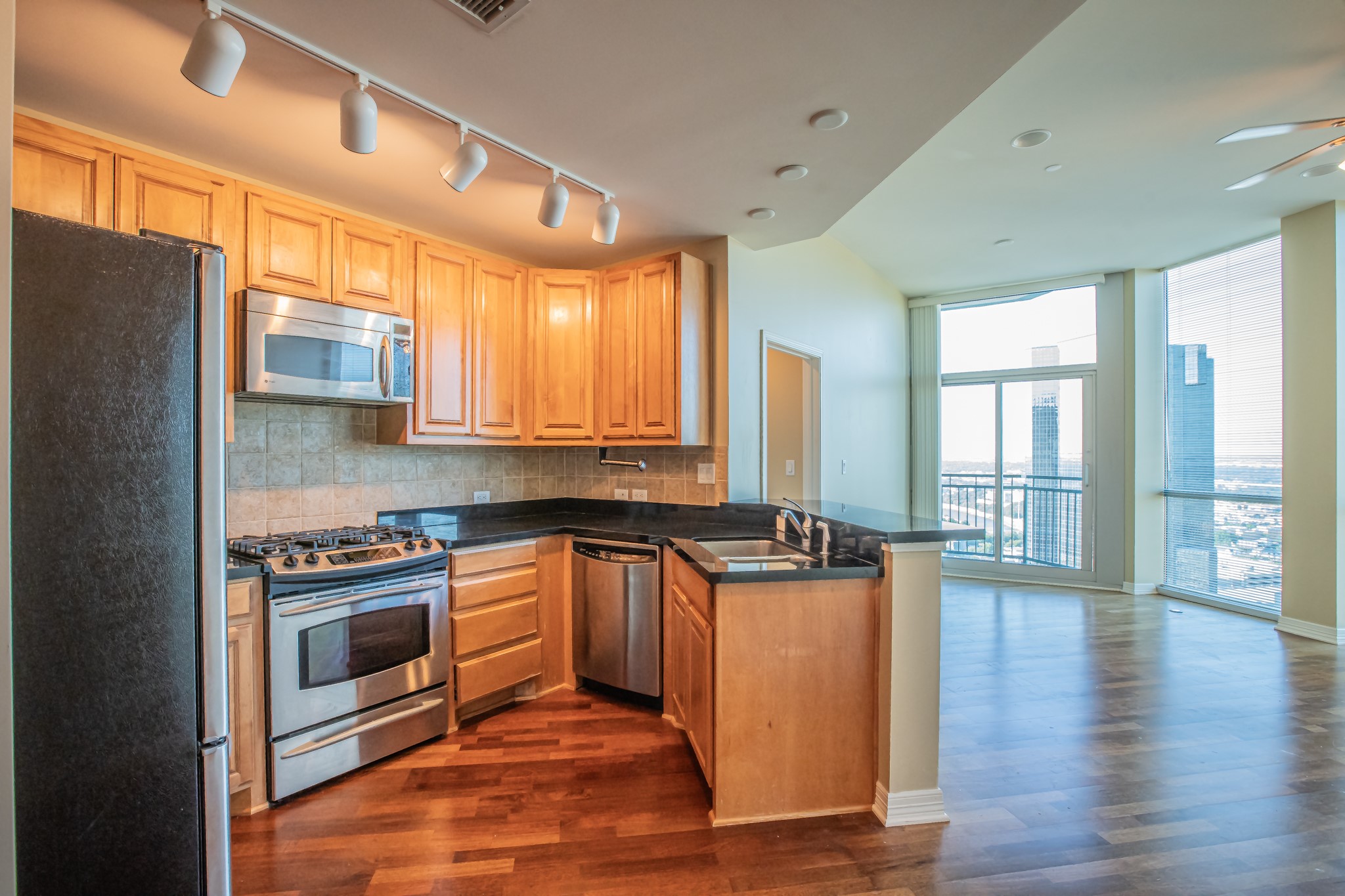 500 Throckmorton Street Fort Worth TX 76102