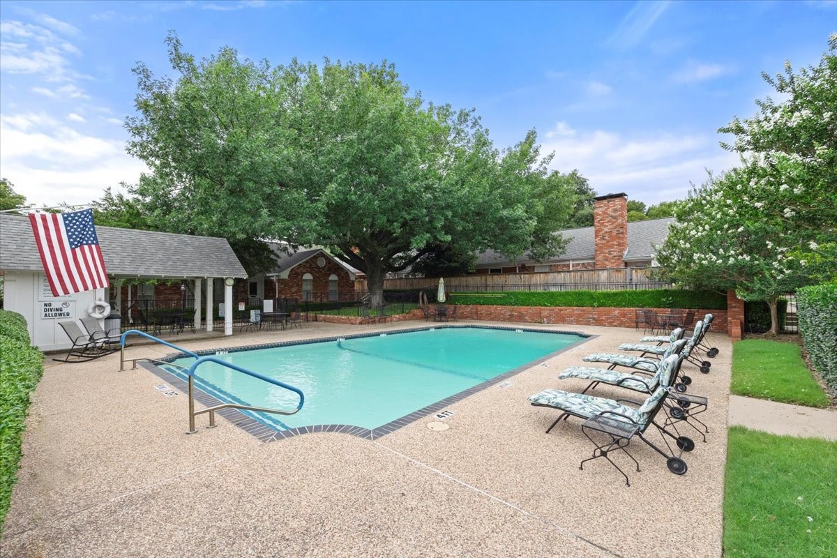 1357 Roaring Springs Road Fort Worth TX 76114