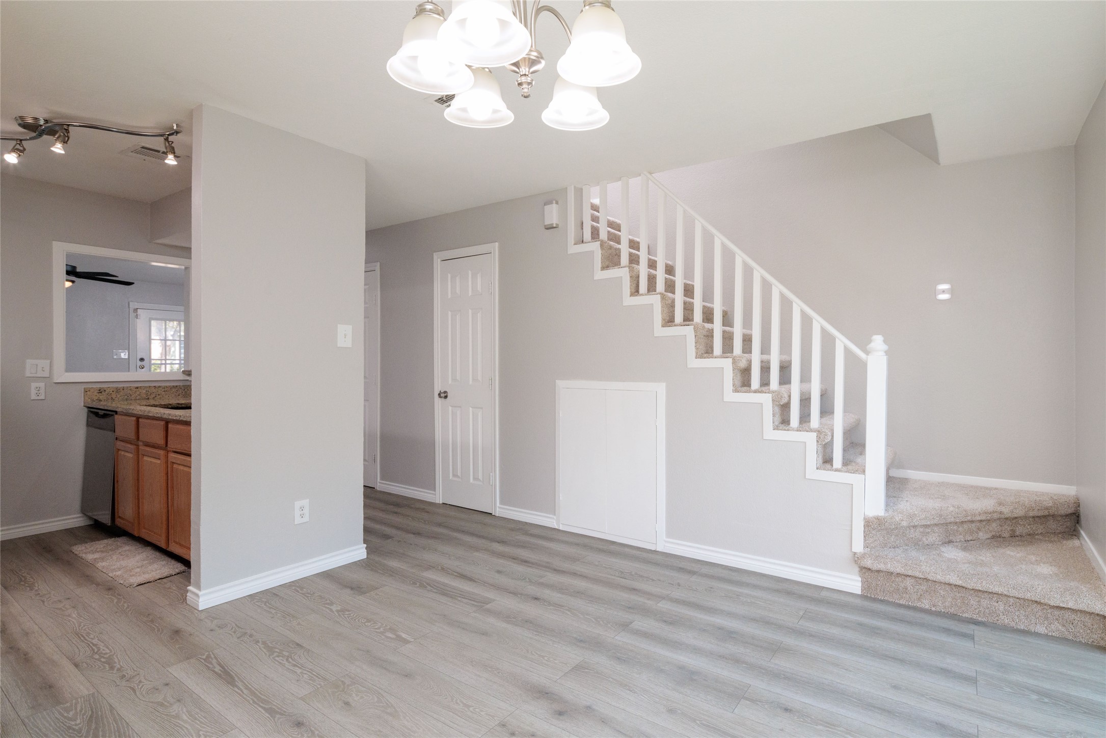 151 Winchester Drive Euless TX 76039