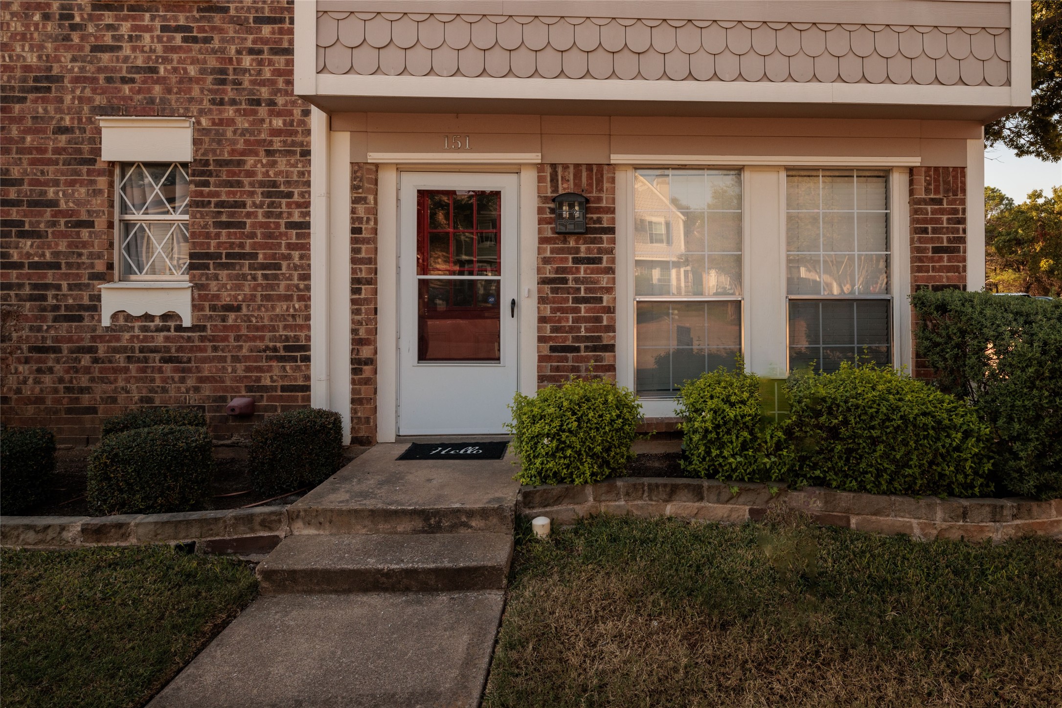 151 Winchester Drive Euless TX 76039
