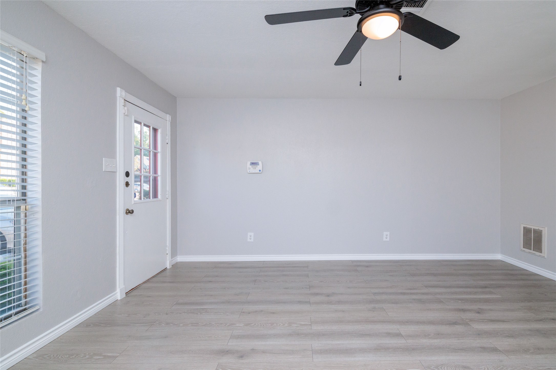 151 Winchester Drive Euless TX 76039