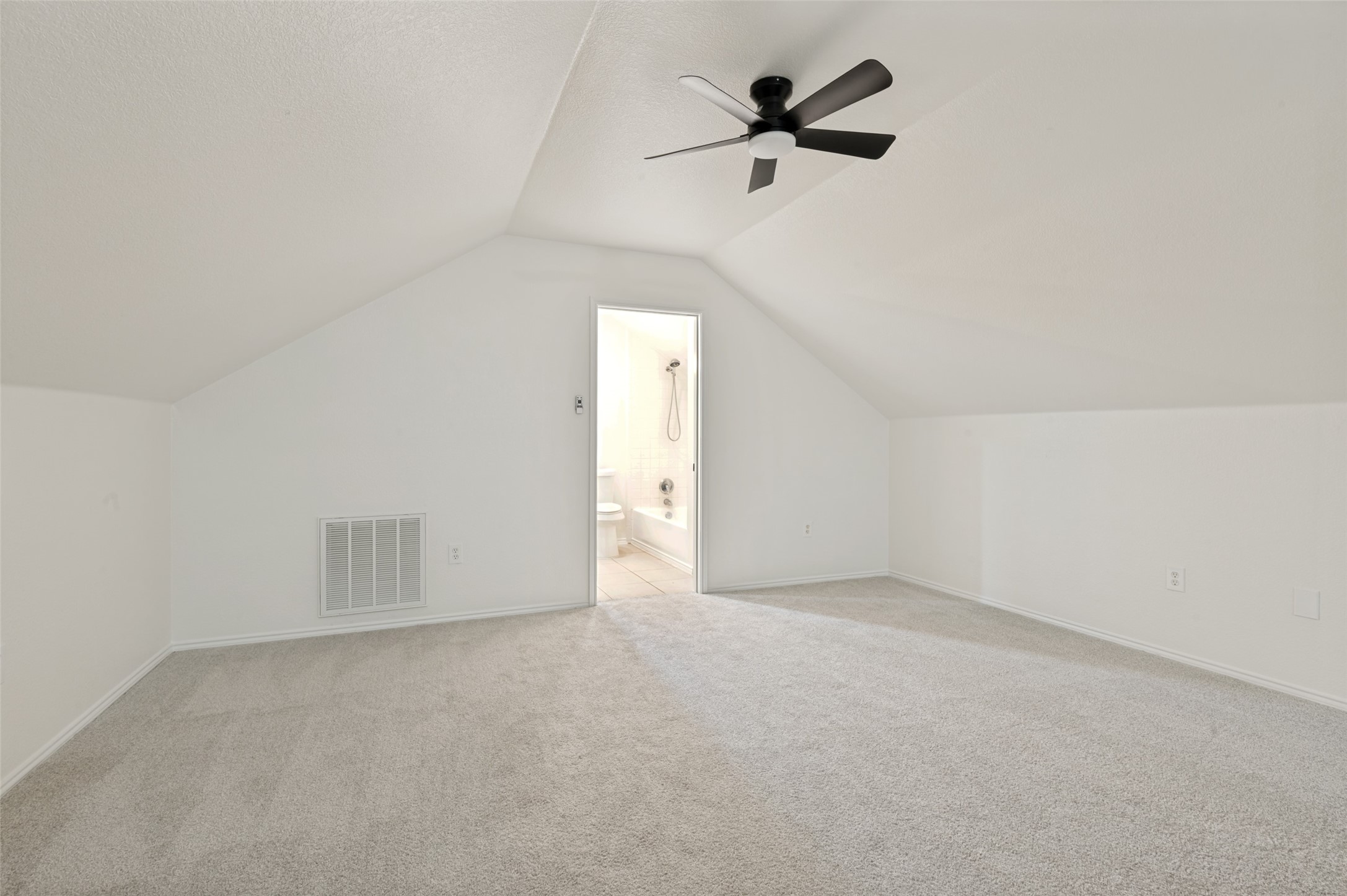 1004 Bridges Drive Arlington TX 76012