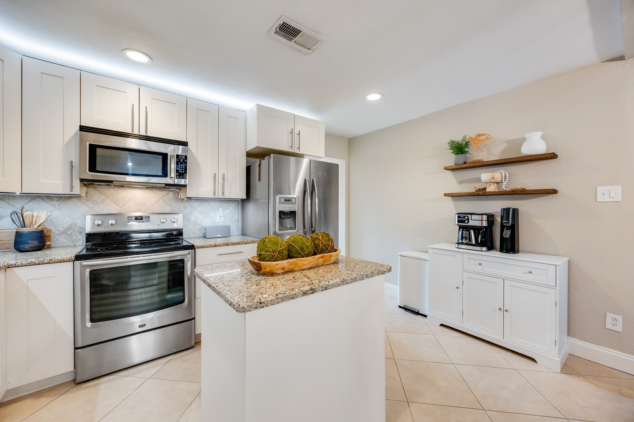 13644 Brookgreen Drive Dallas TX 75240