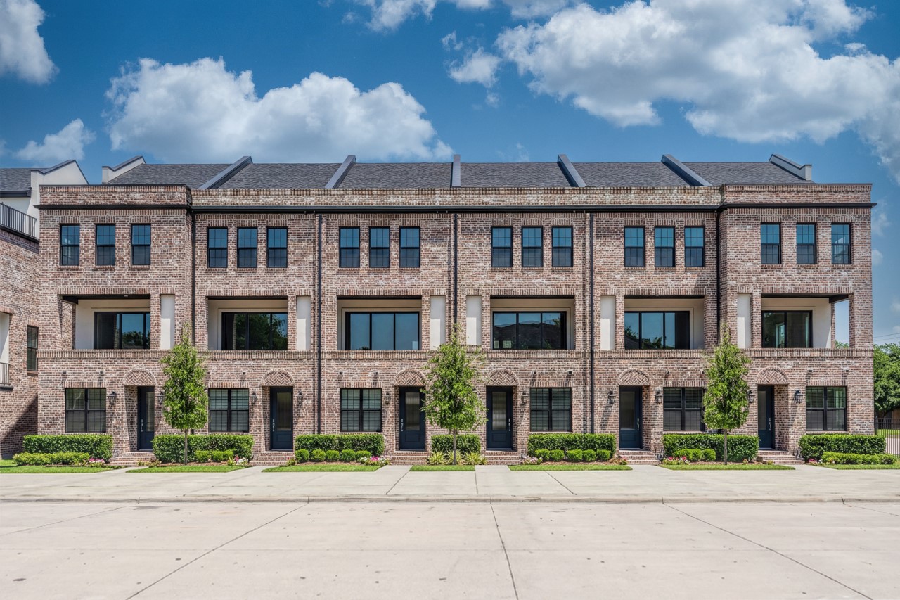 2401 Canton Street Dallas TX 75201