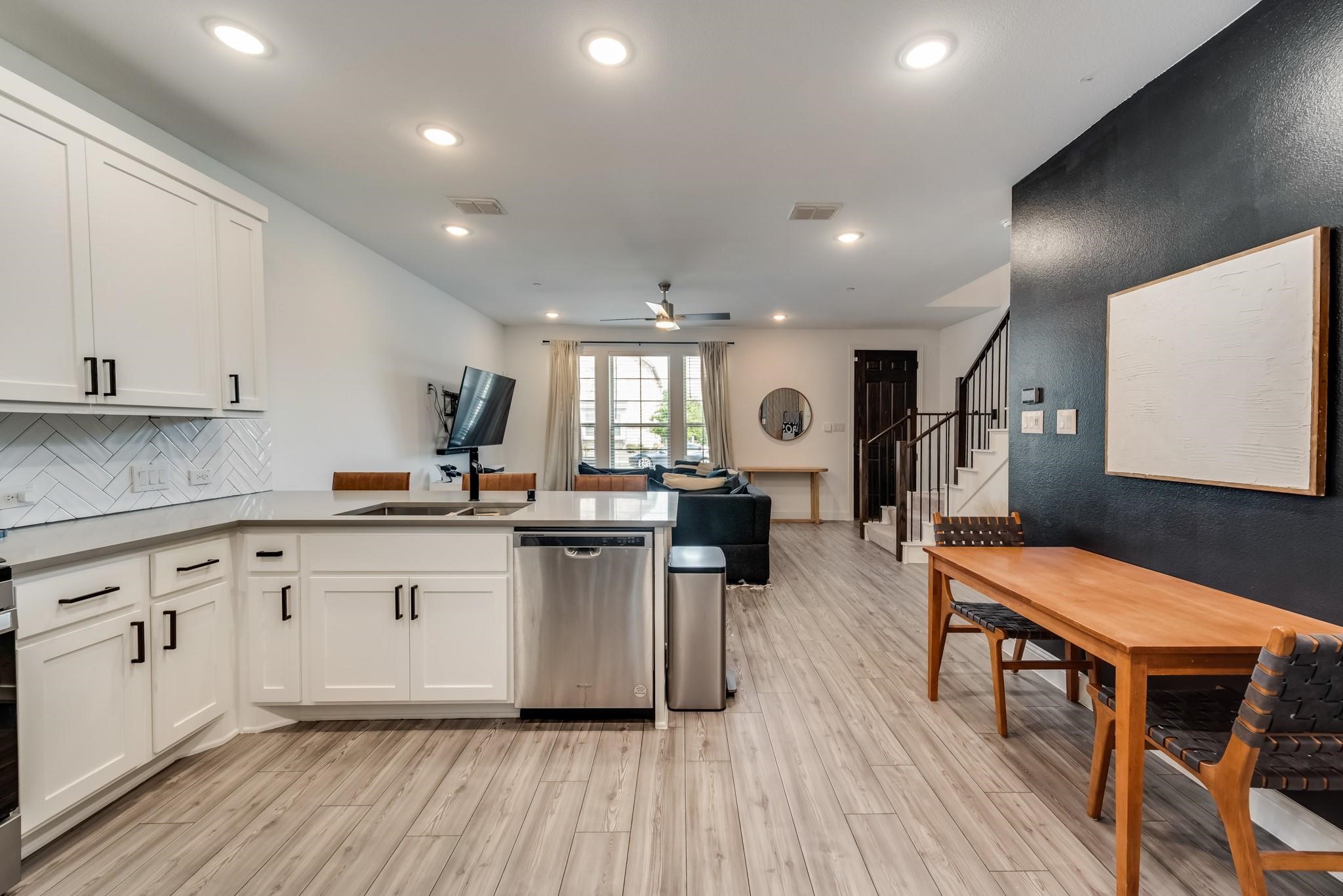 2514 Barnwood Lane Garland TX 75042