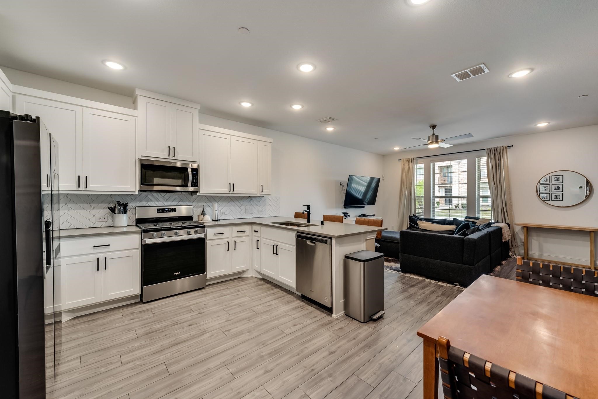 2514 Barnwood Lane Garland TX 75042