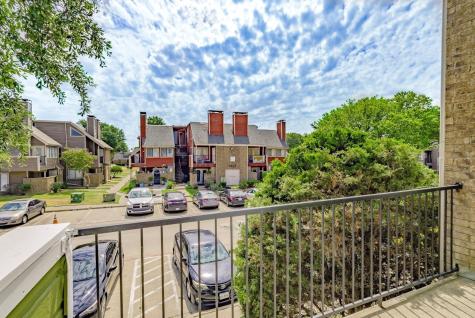 9823 Walnut Street Dallas TX 75243