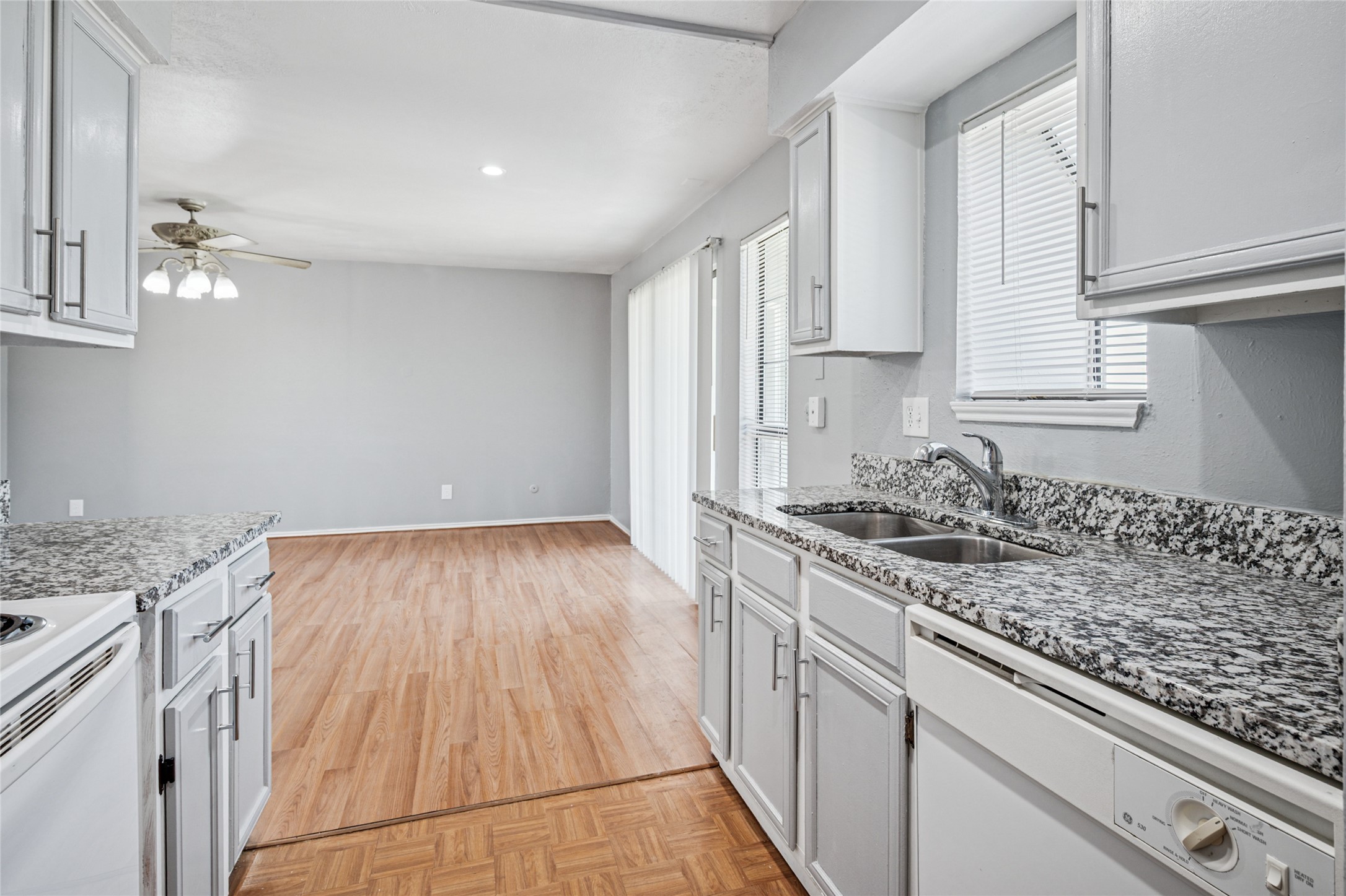 5809 Lake Hubbard Parkway Garland TX 75043