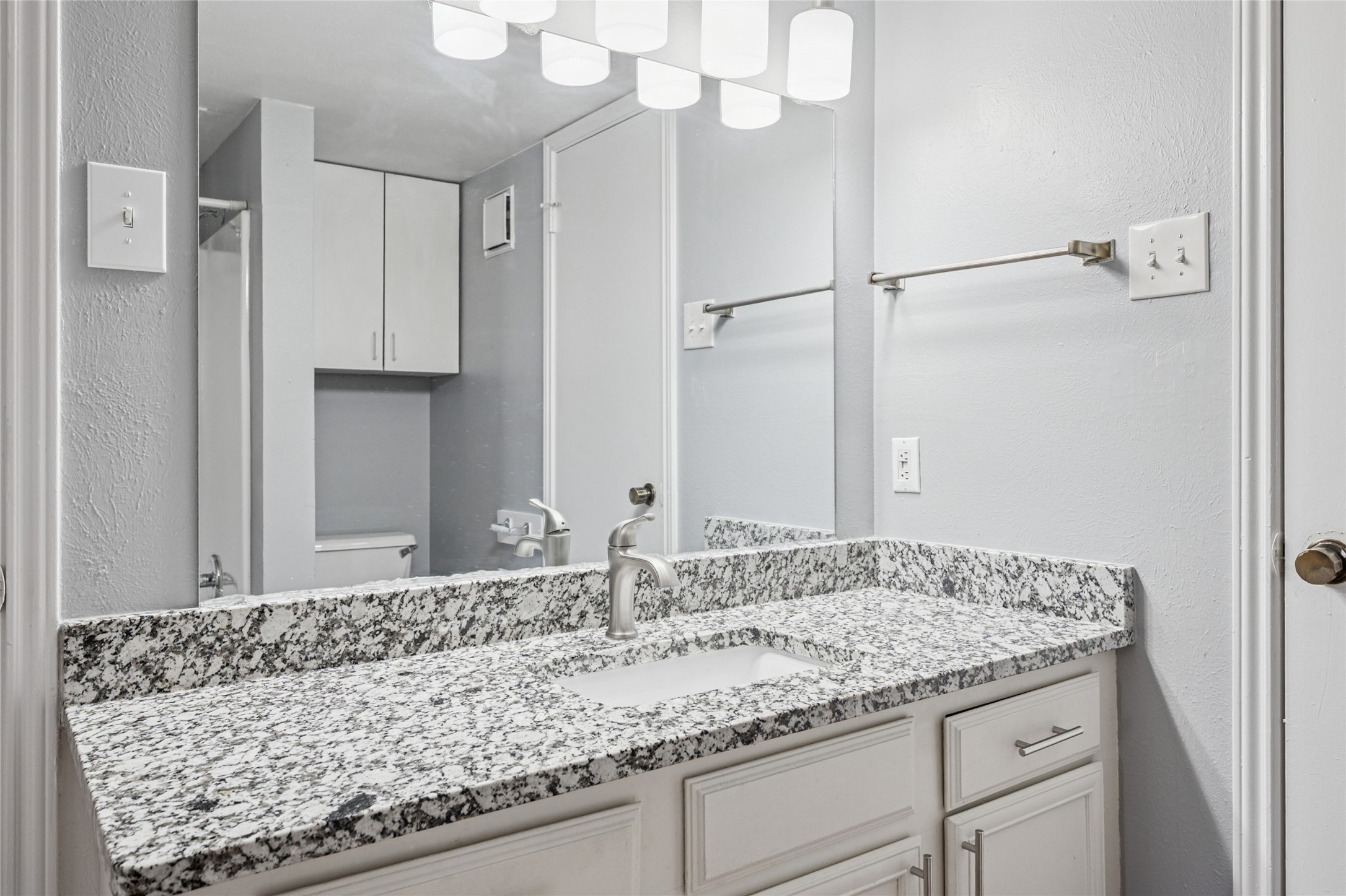 5809 Lake Hubbard Parkway Garland TX 75043