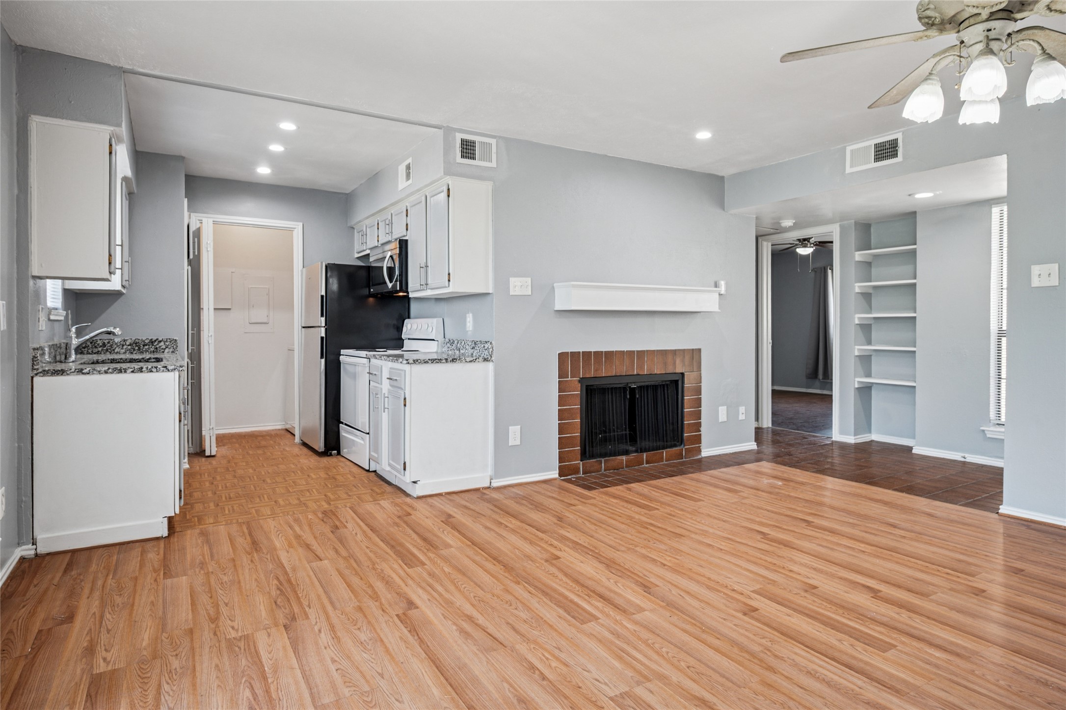 5809 Lake Hubbard Parkway Garland TX 75043