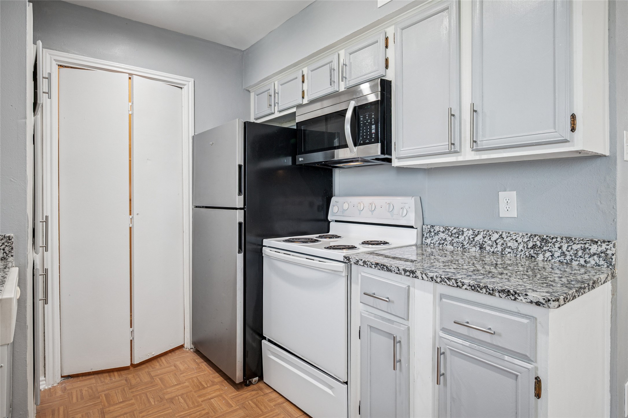 5809 Lake Hubbard Parkway Garland TX 75043