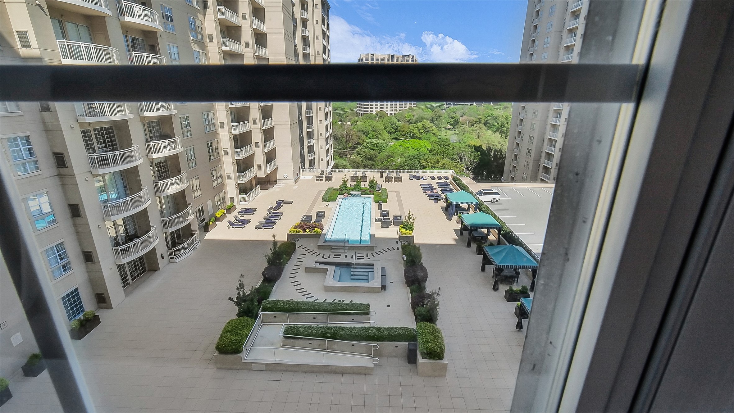 3225 Turtle Creek Boulevard Dallas TX 75219
