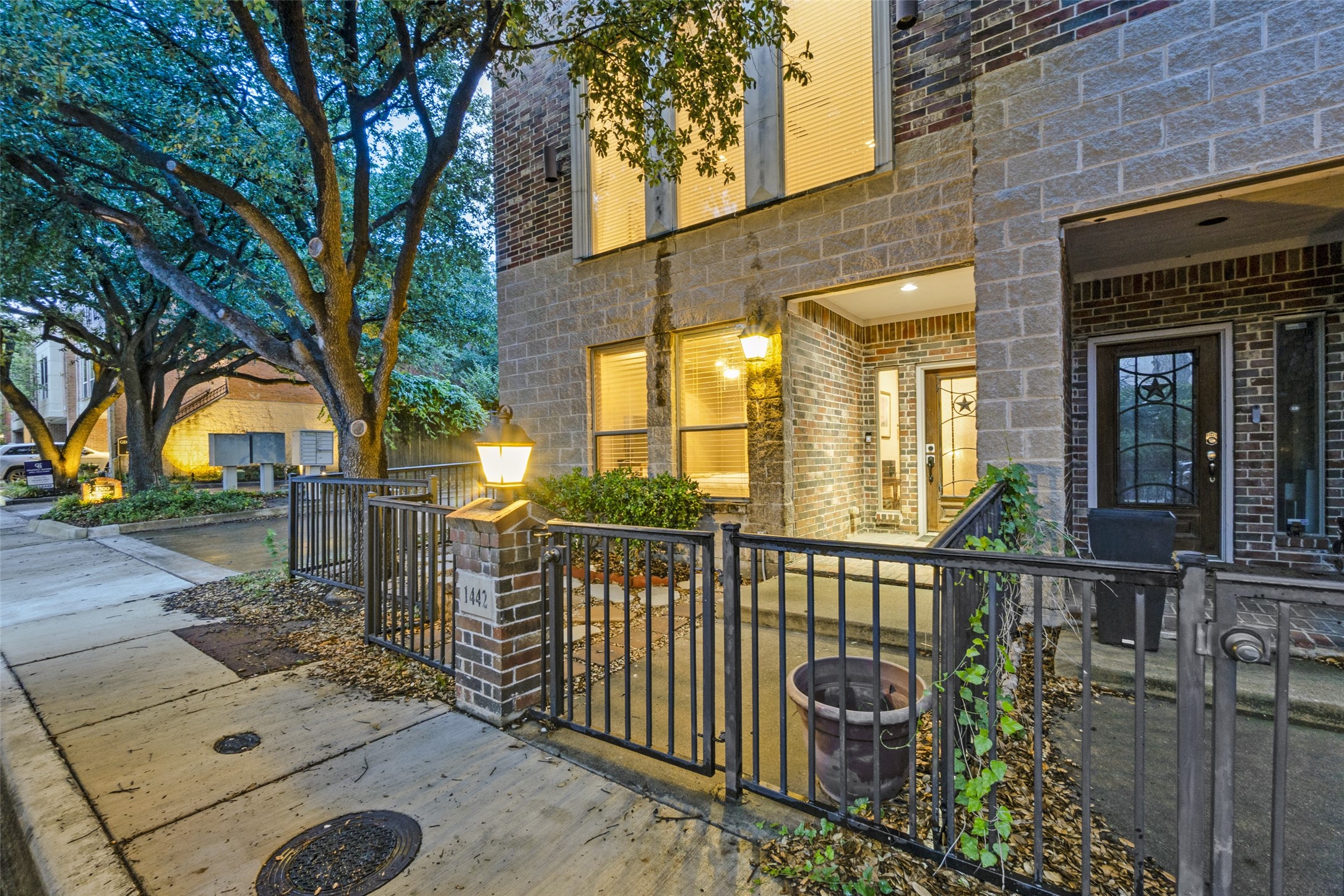 1442 Pecos Street Dallas TX 75204