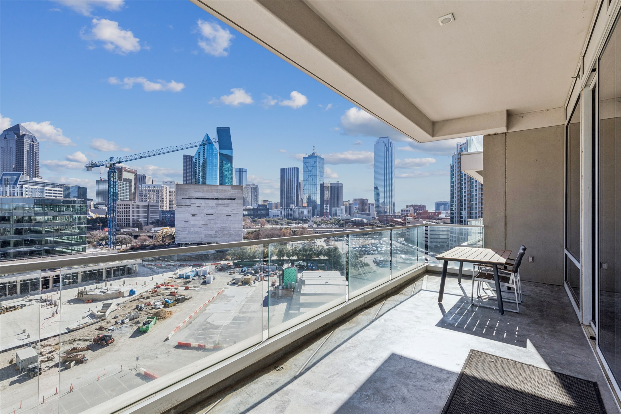 2408 Victory Park Lane Dallas TX 75219