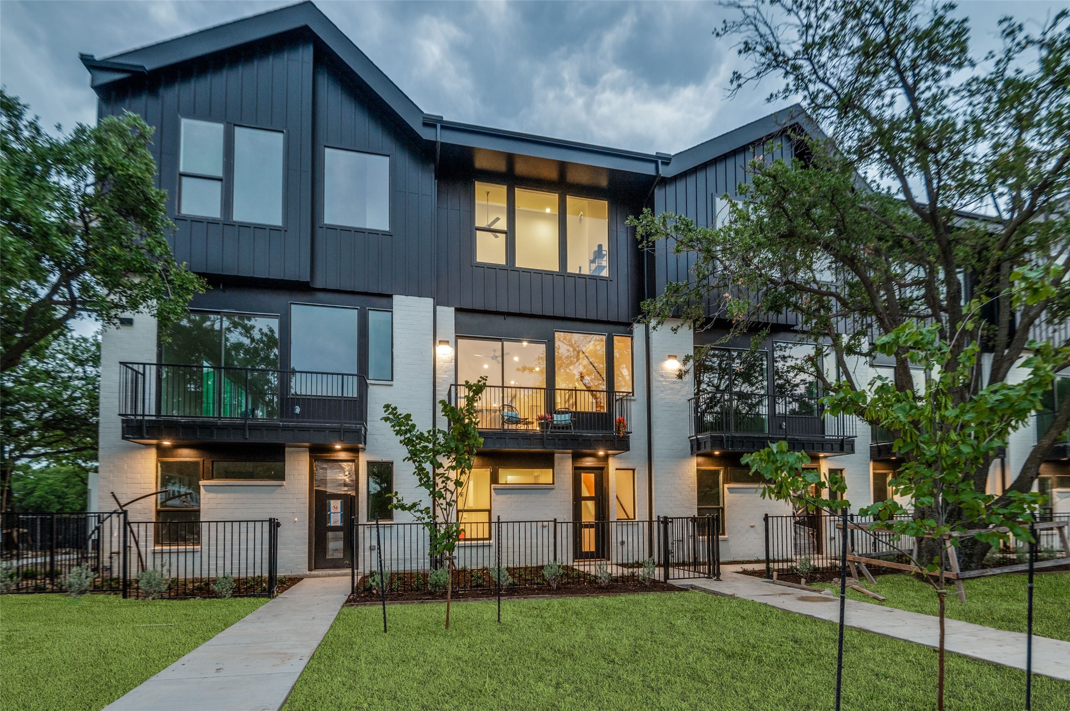 4125 N Reserve Lane Addison TX 75001