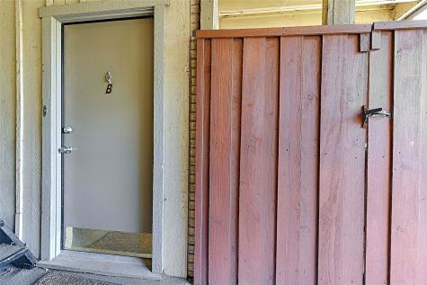 5808 Sandhurst Lane Dallas TX 75206