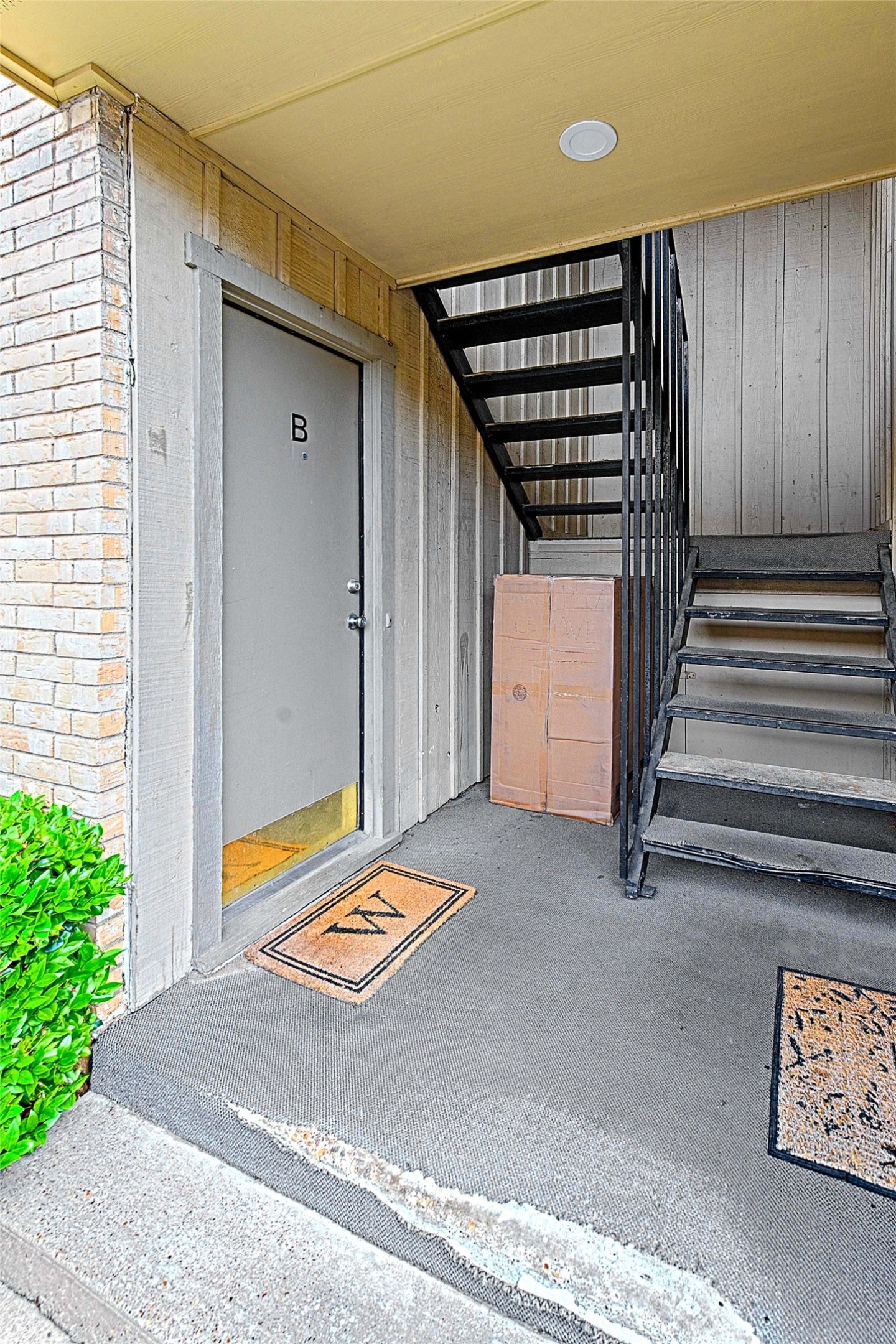 5808 Sandhurst Lane Dallas TX 75206