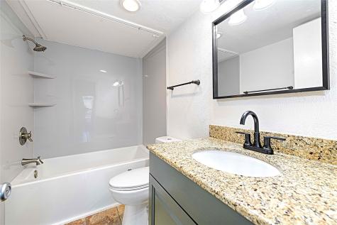 5808 Sandhurst Lane Dallas TX 75206