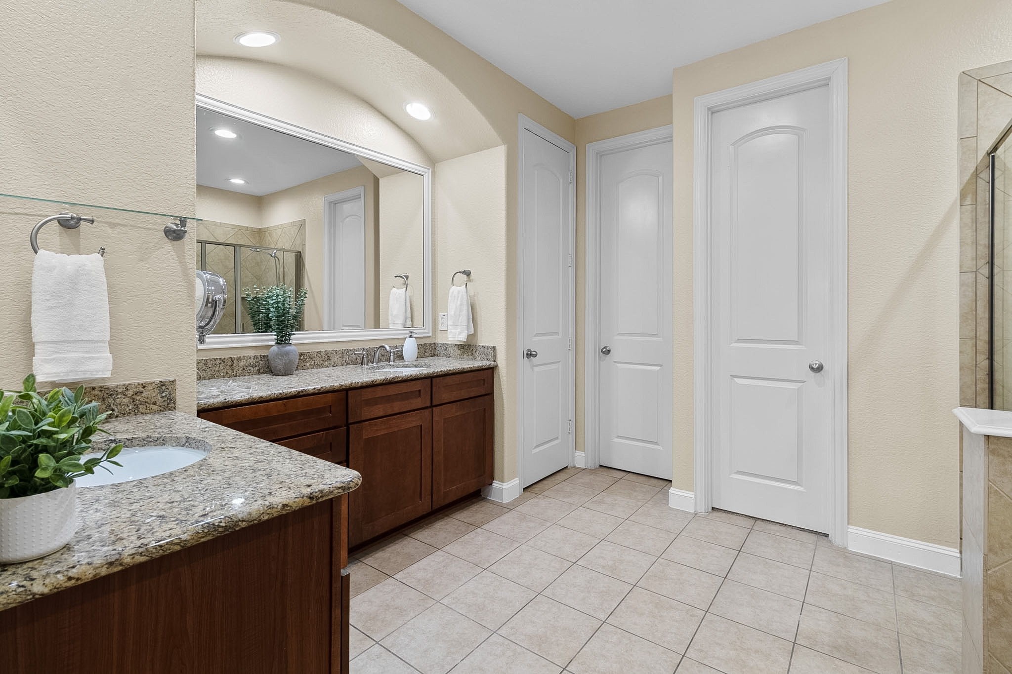 6748 San Roque Irving TX 75039
