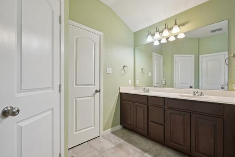 3934 Amberwood Drive Addison TX 75001