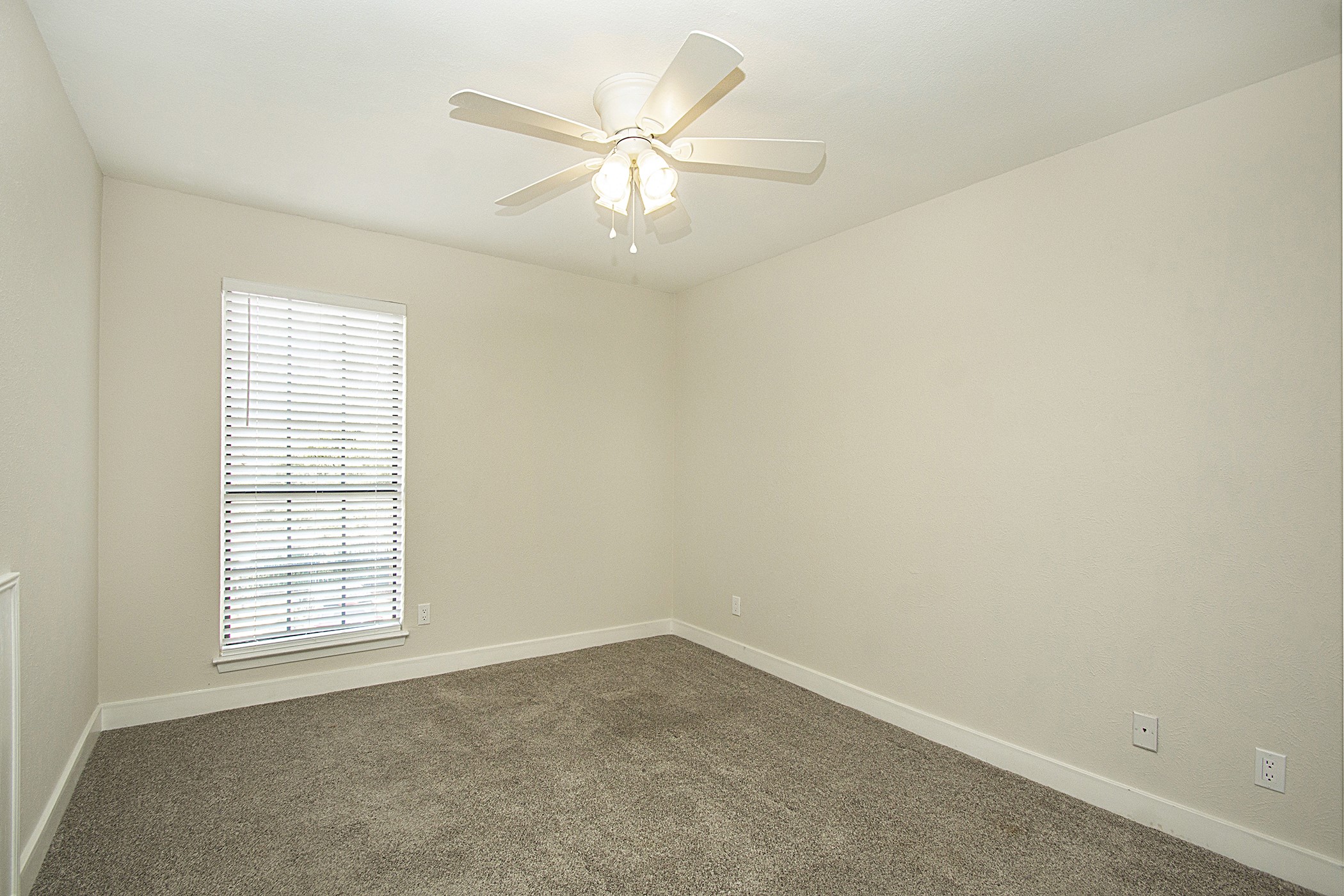 1104 Riverchase Lane Arlington TX 76011