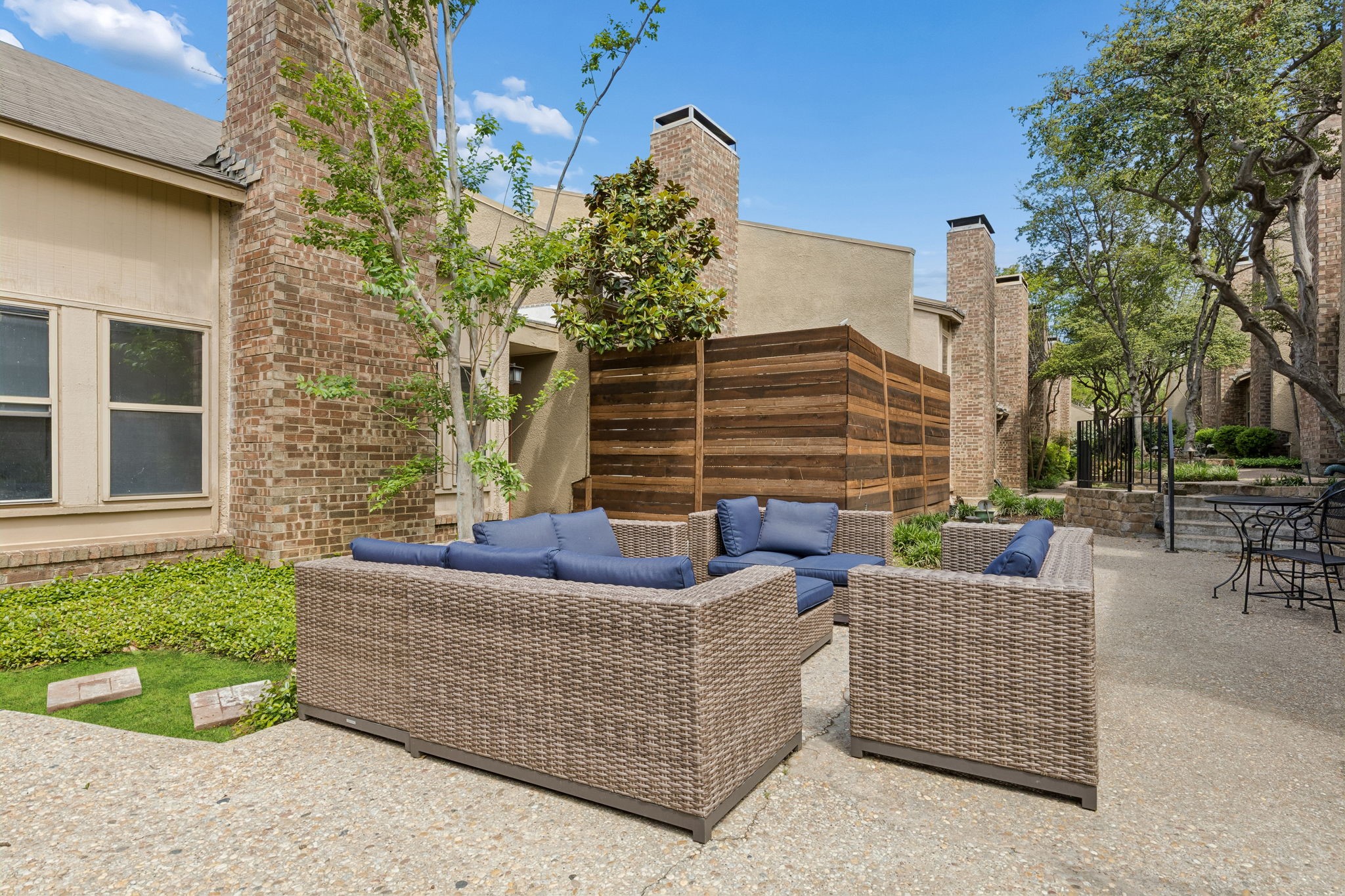 3227 Elizabeth Street Dallas TX 75204