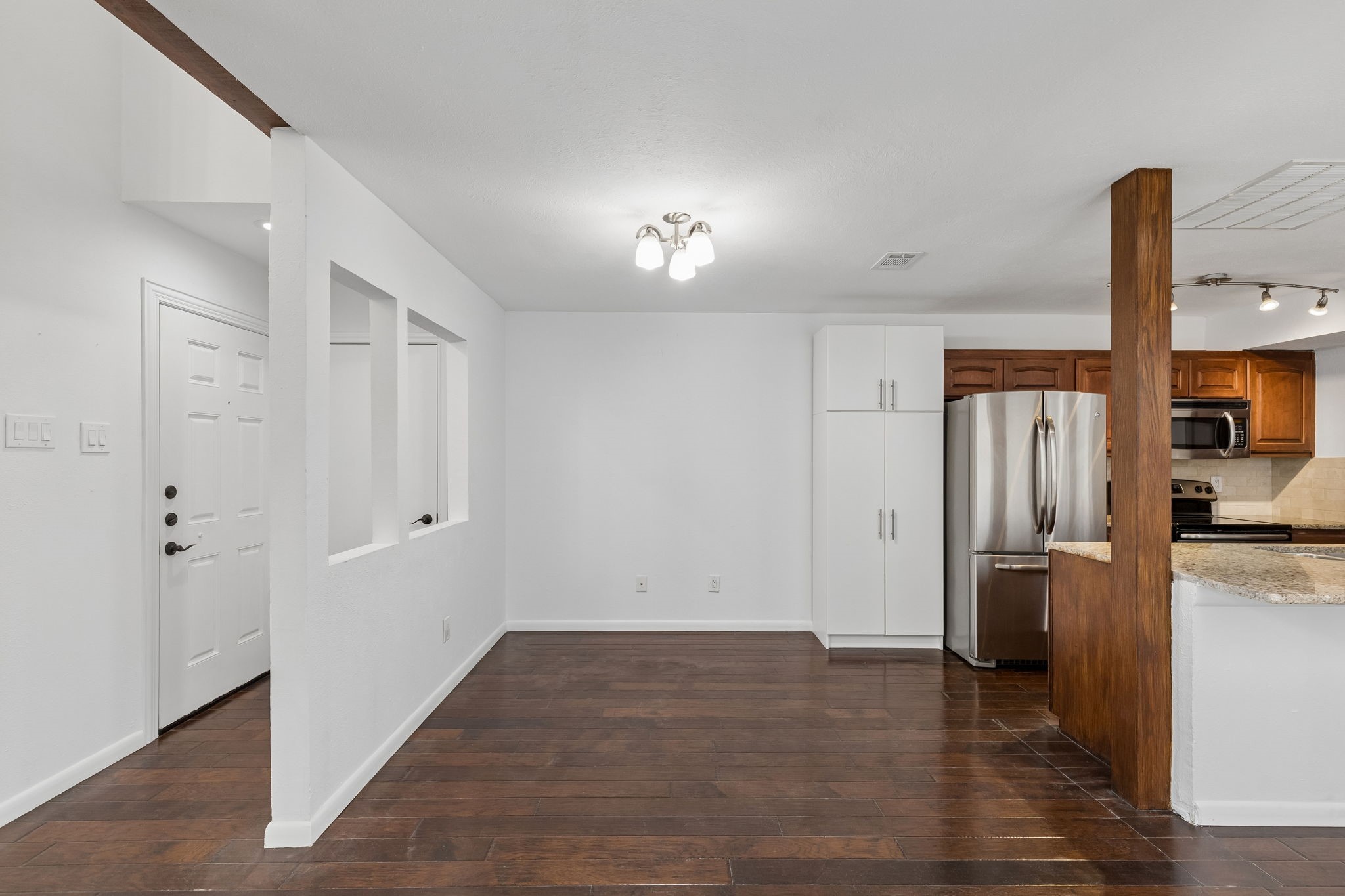 3227 Elizabeth Street Dallas TX 75204