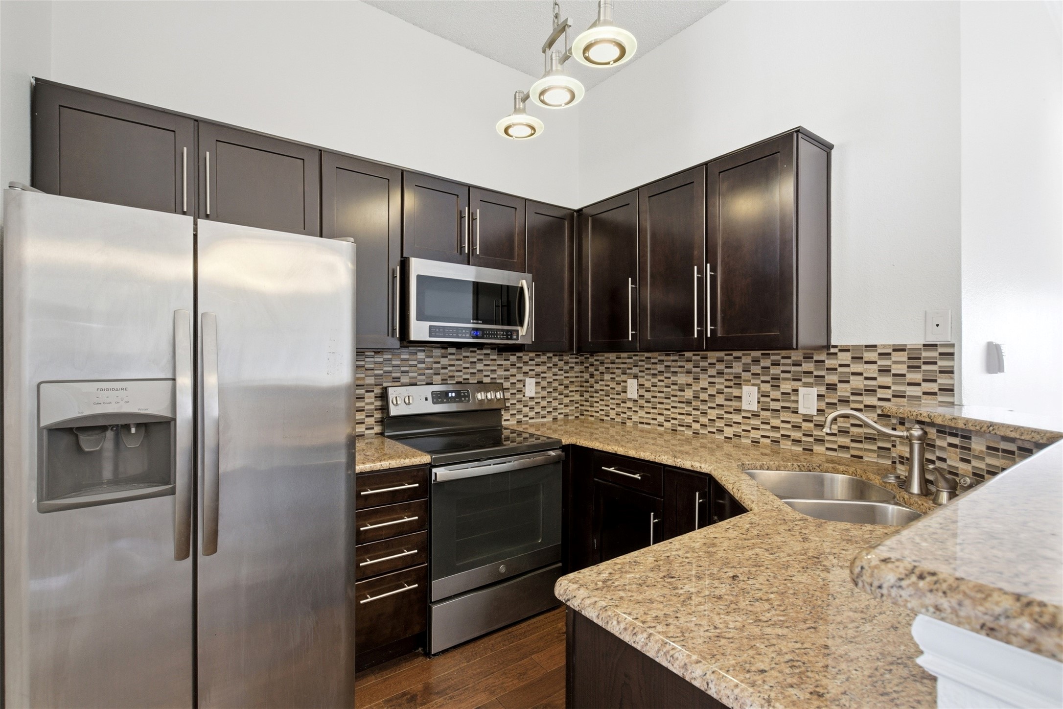 2201 Wolf Street Dallas TX 75201