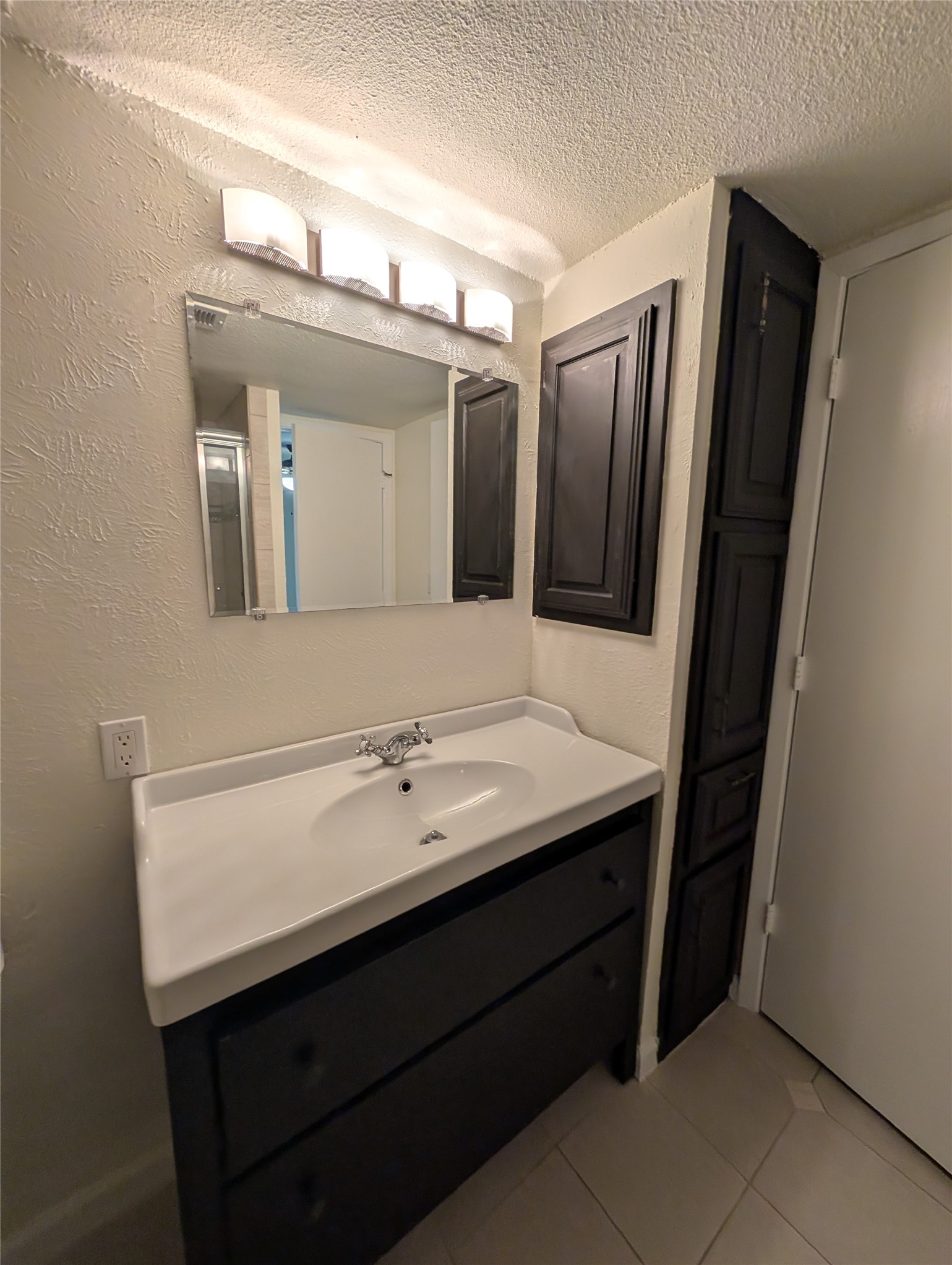 5200 Martel Avenue Dallas TX 75206