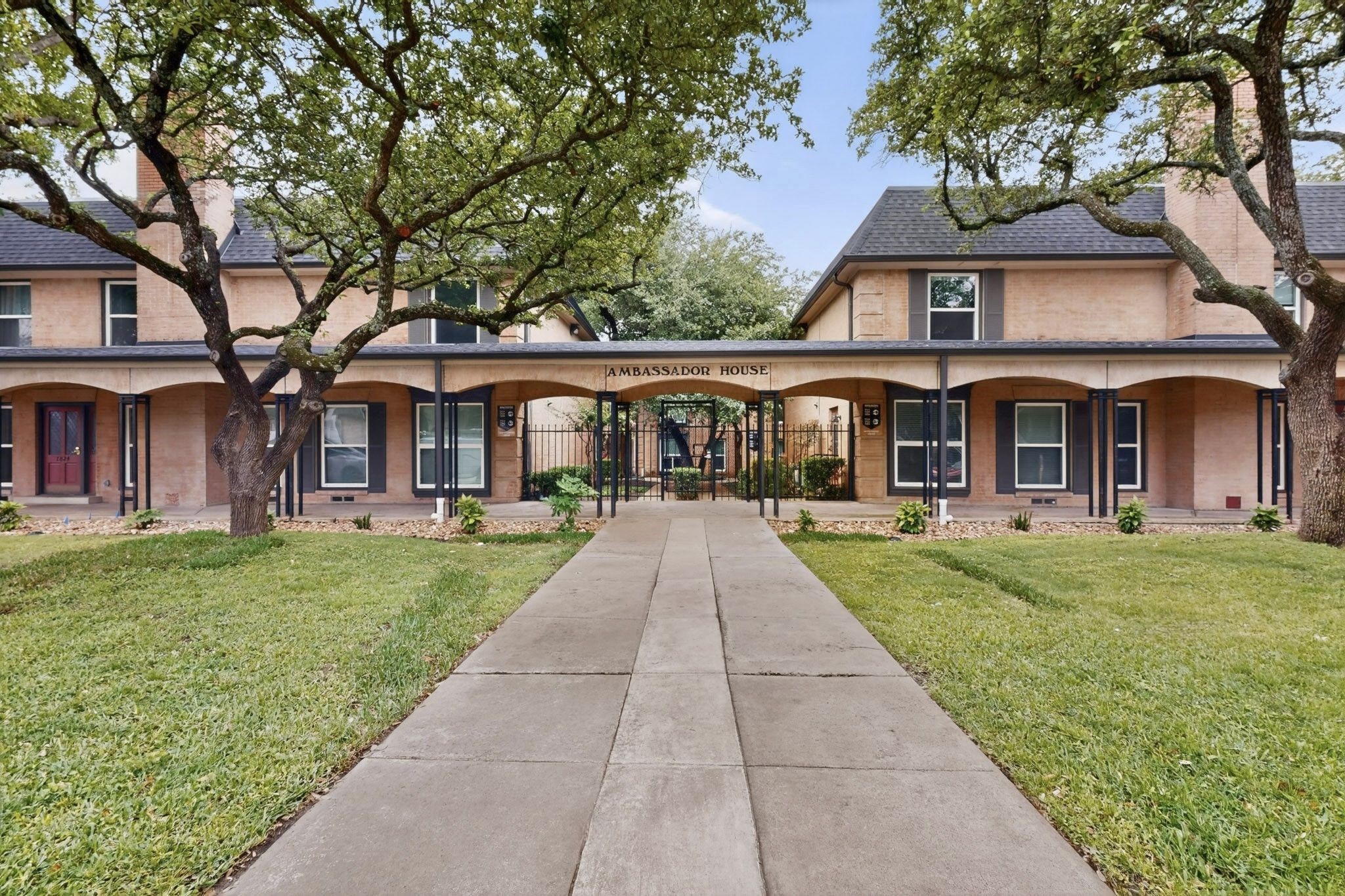 7820 Meadow Park Drive Dallas TX 75230