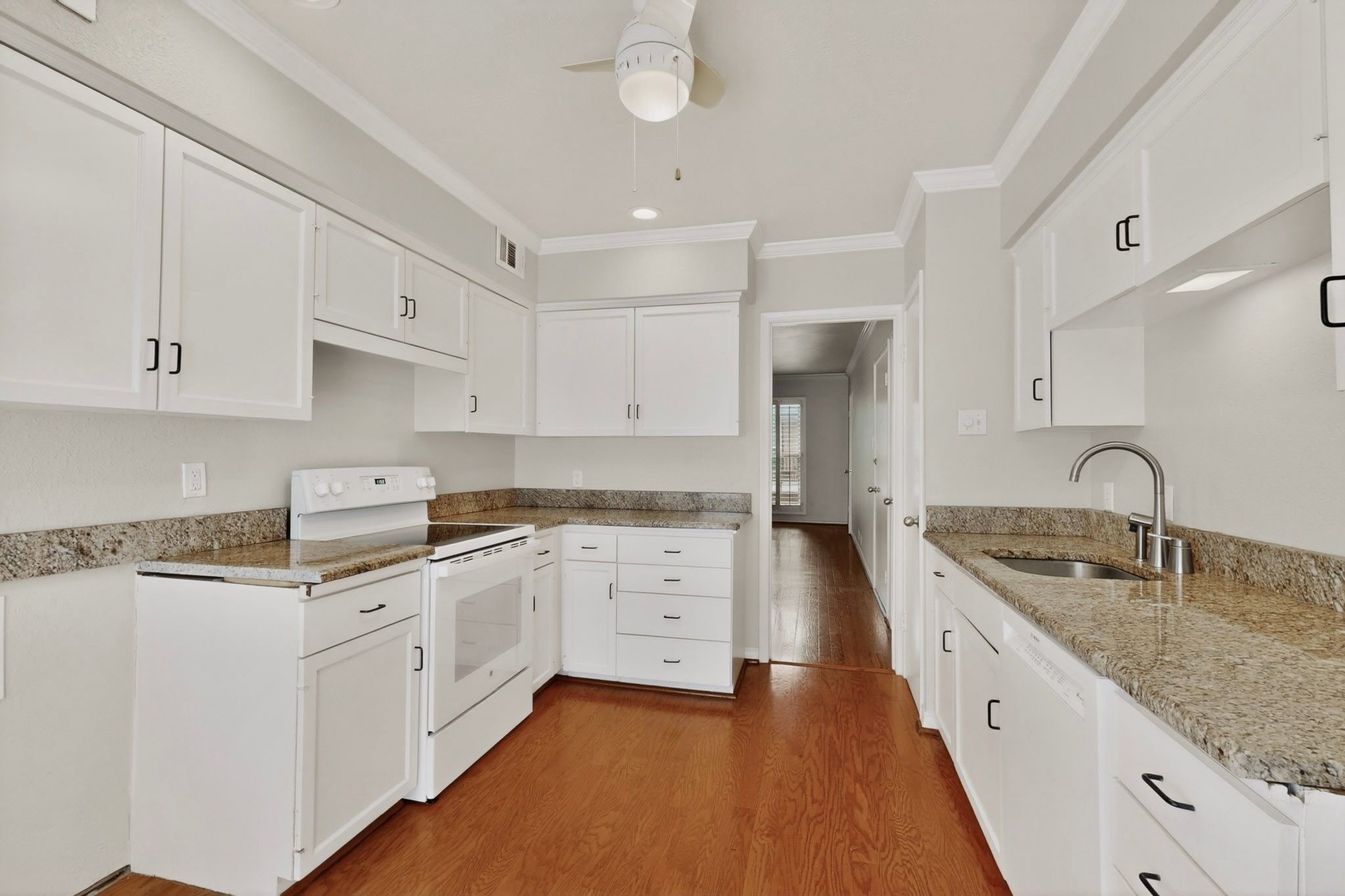 7820 Meadow Park Drive Dallas TX 75230