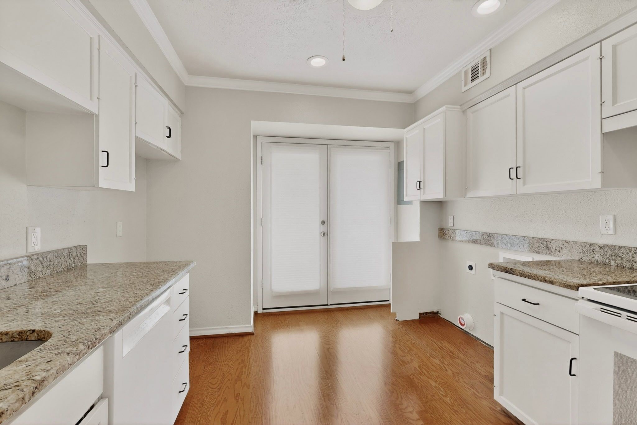 7820 Meadow Park Drive Dallas TX 75230