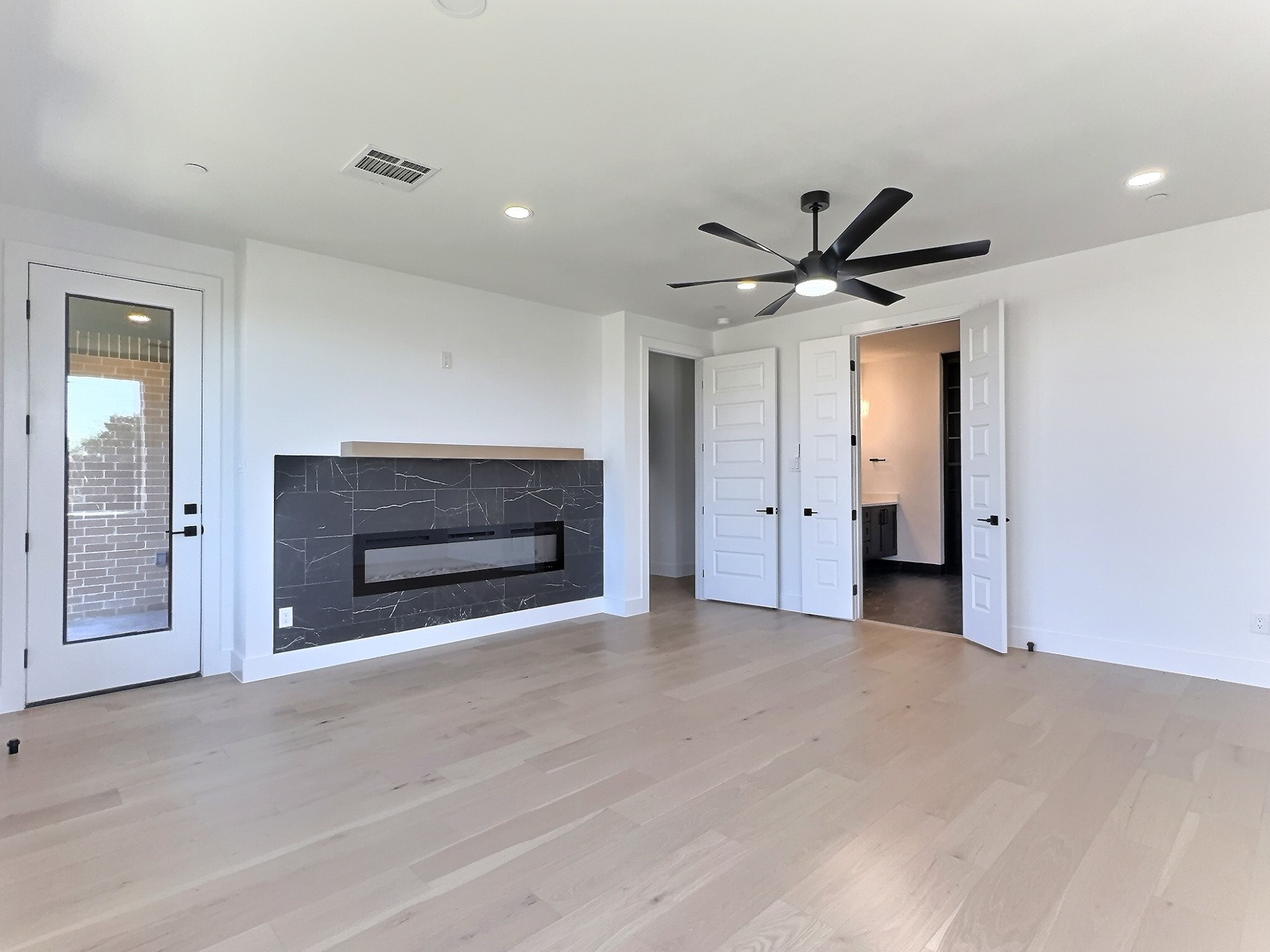 412 Vista Buena Trail Fort Worth TX 76111