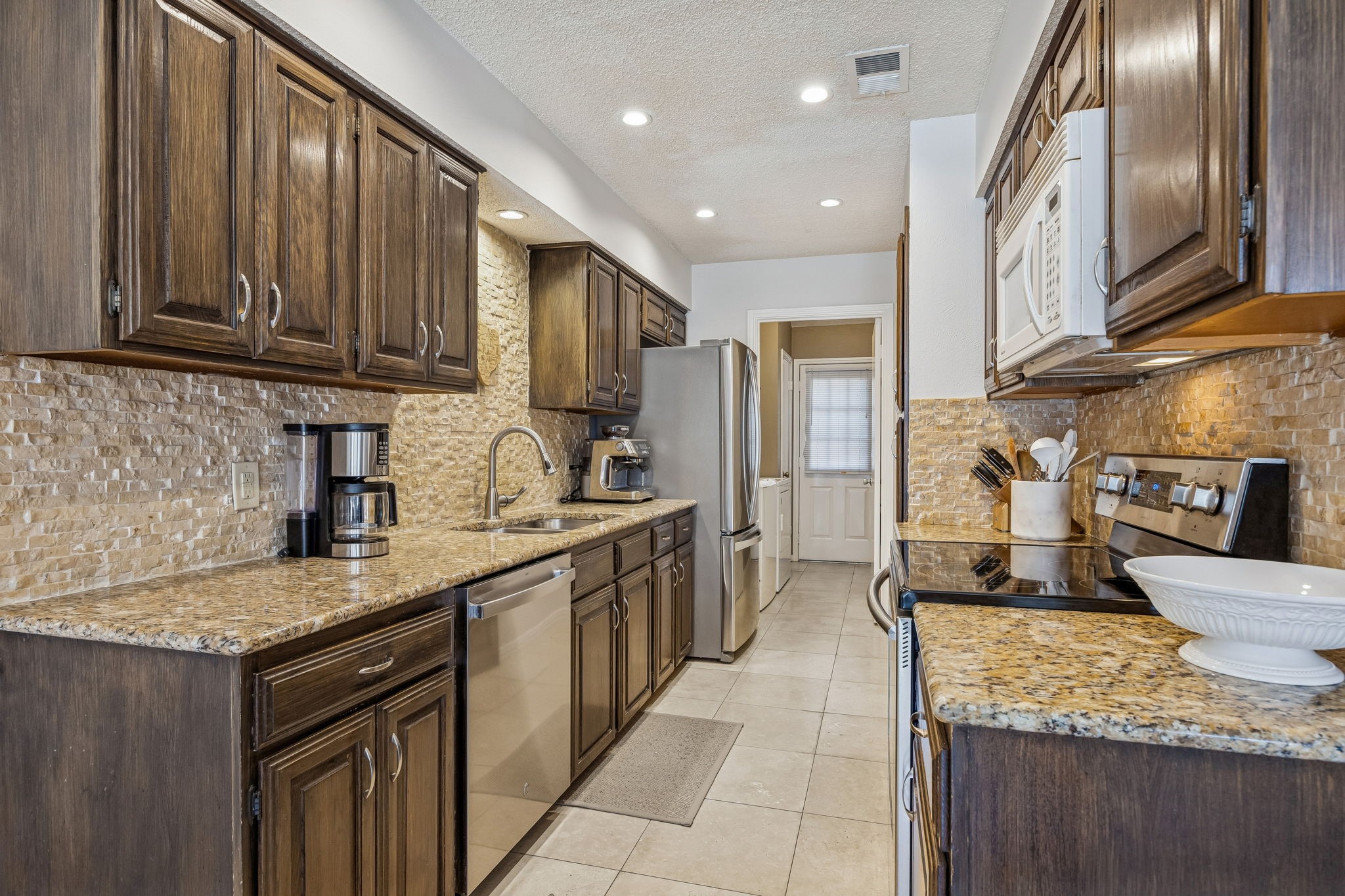 2204 W Park Boulevard Plano TX 75075
