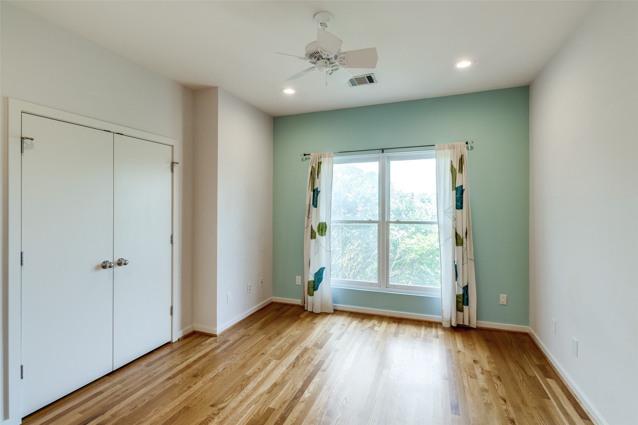 4100 Travis Street Dallas TX 75204