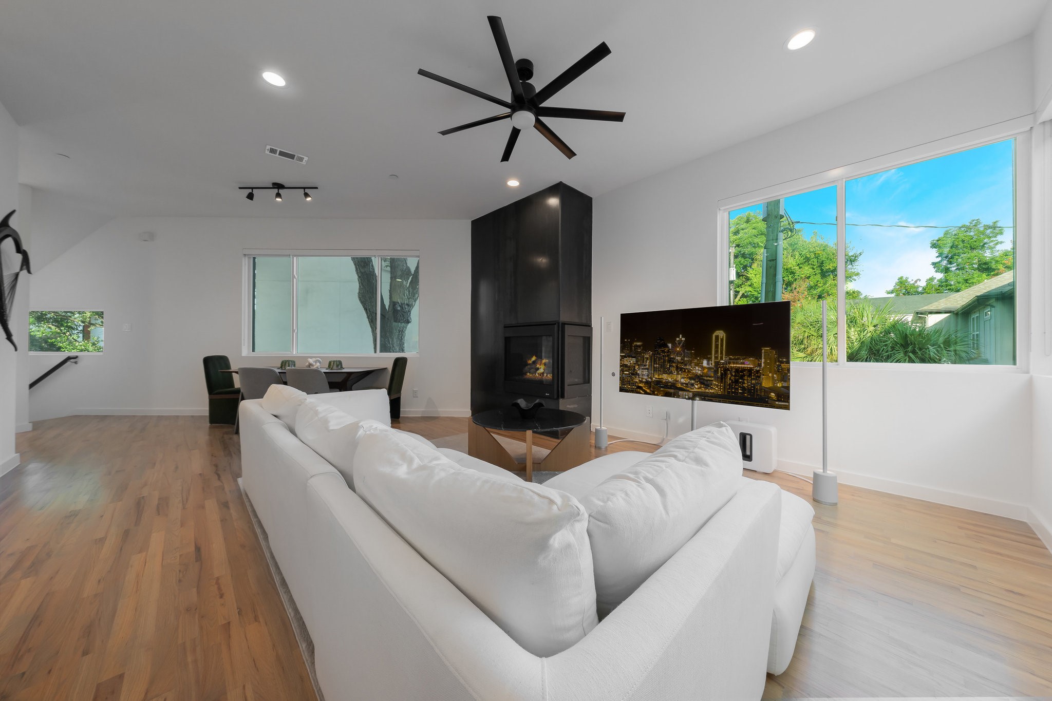 4608 Coles Manor Place Dallas TX 75204