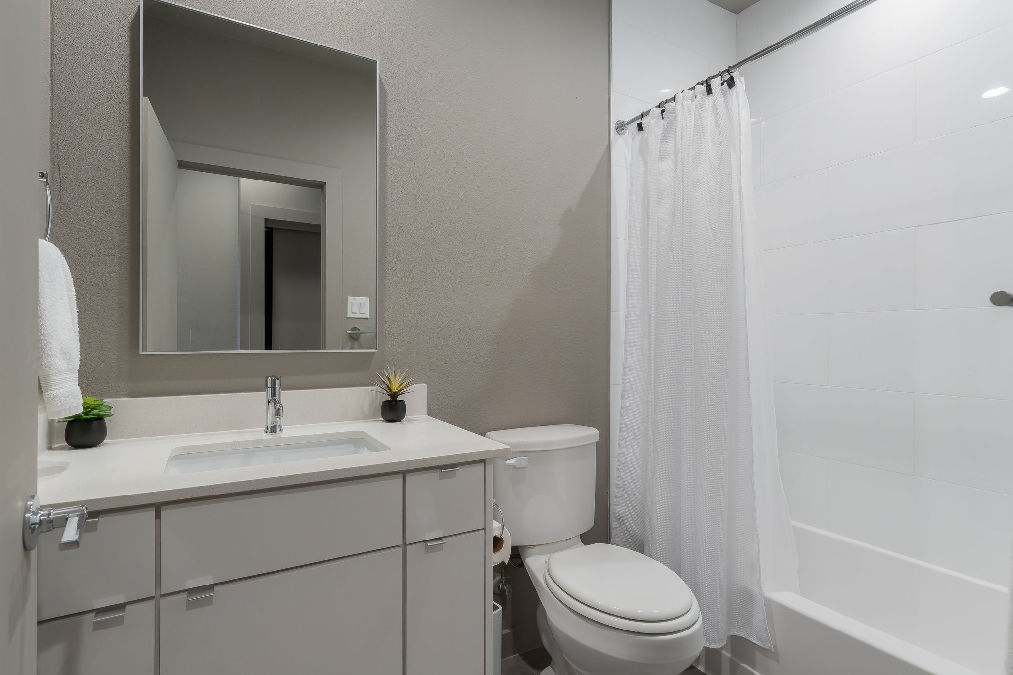 4608 Coles Manor Place Dallas TX 75204