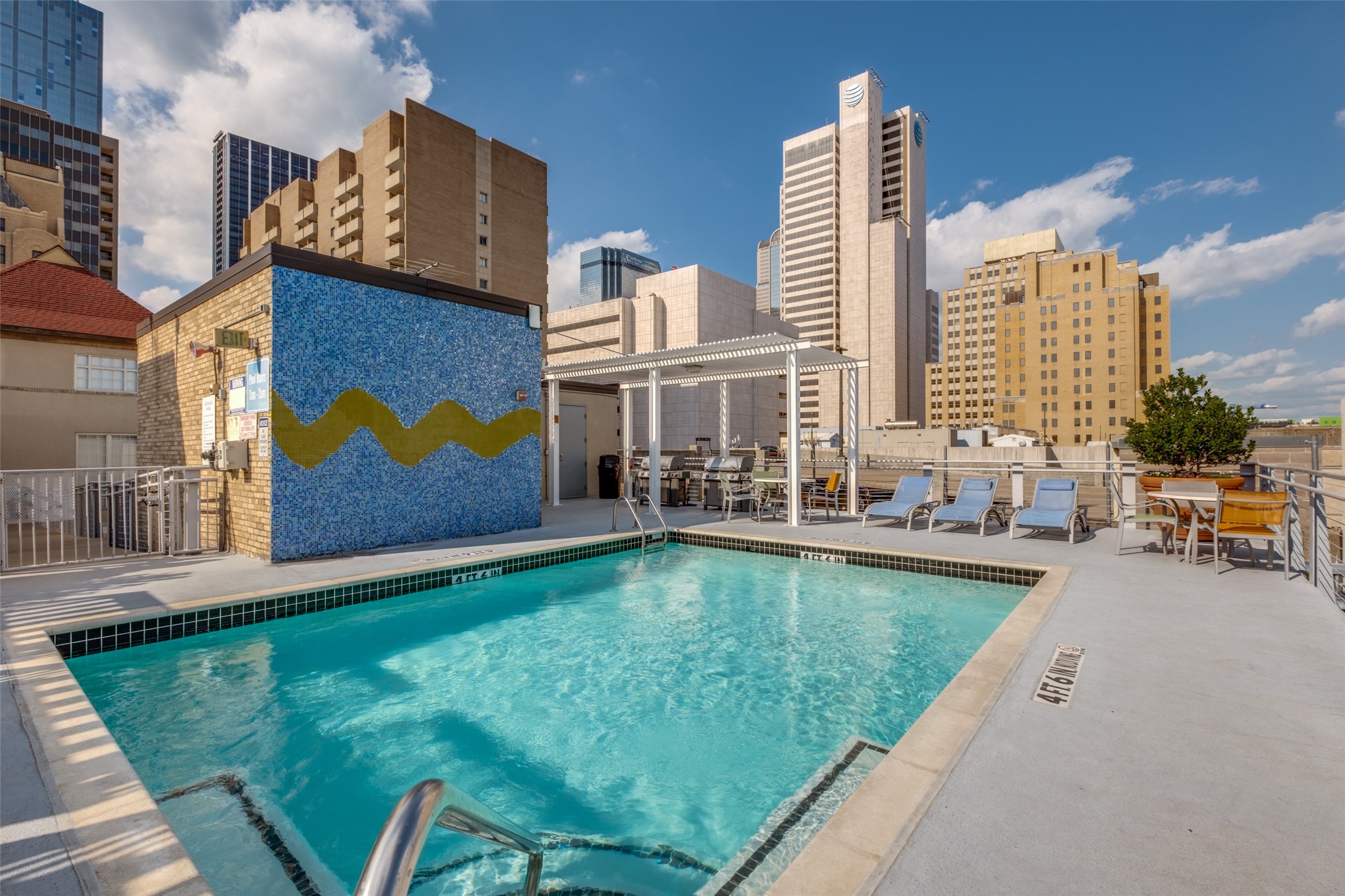 1122 Jackson Street Dallas TX 75202