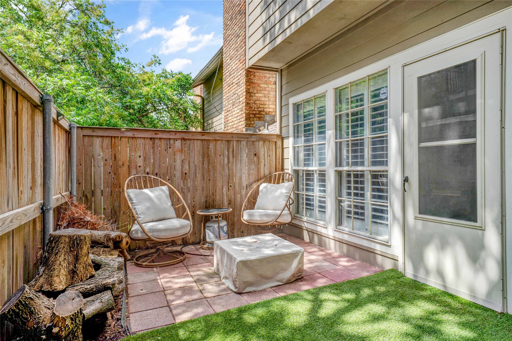 8518 Coppertowne Lane Dallas TX 75243