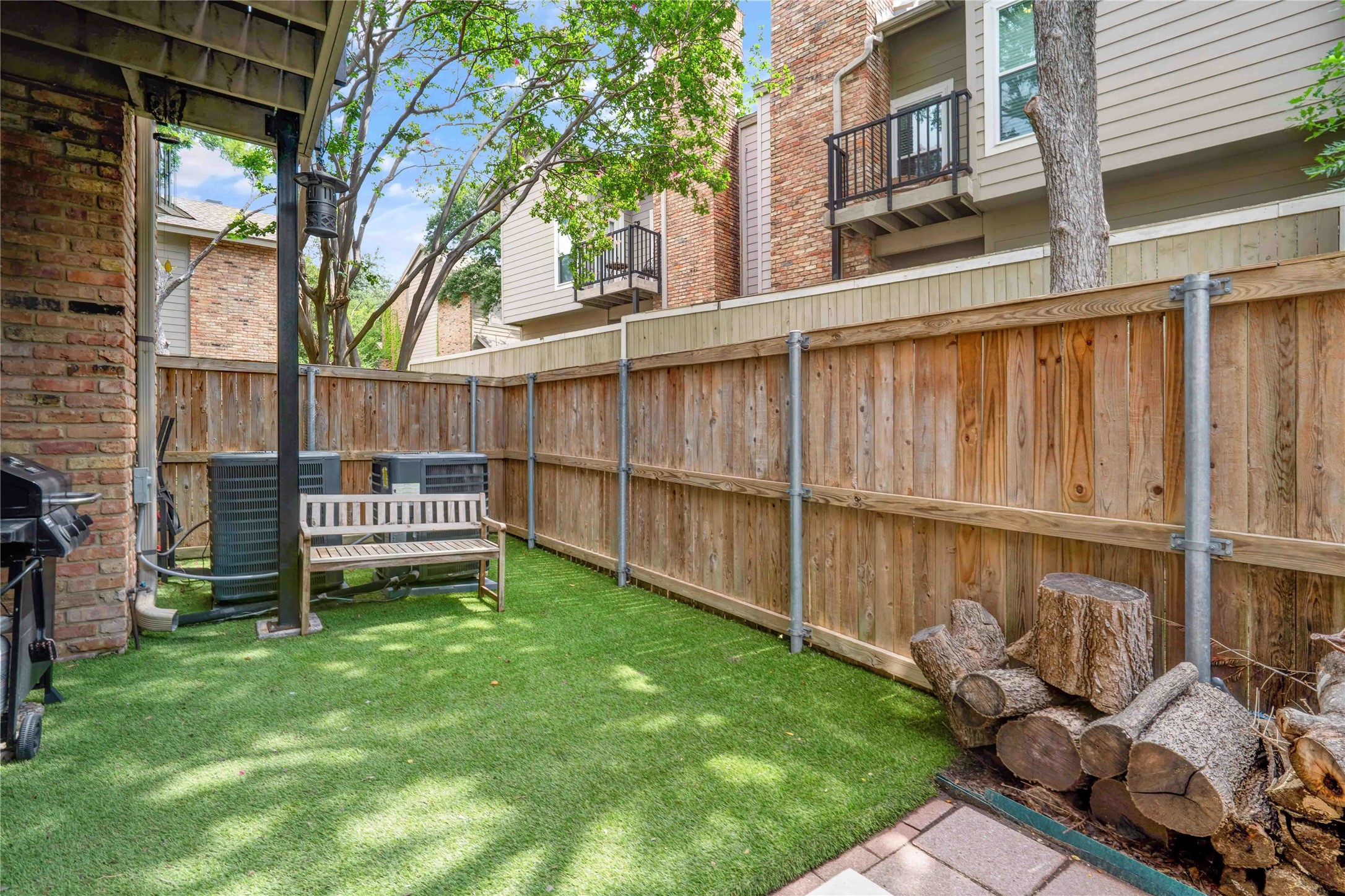 8518 Coppertowne Lane Dallas TX 75243