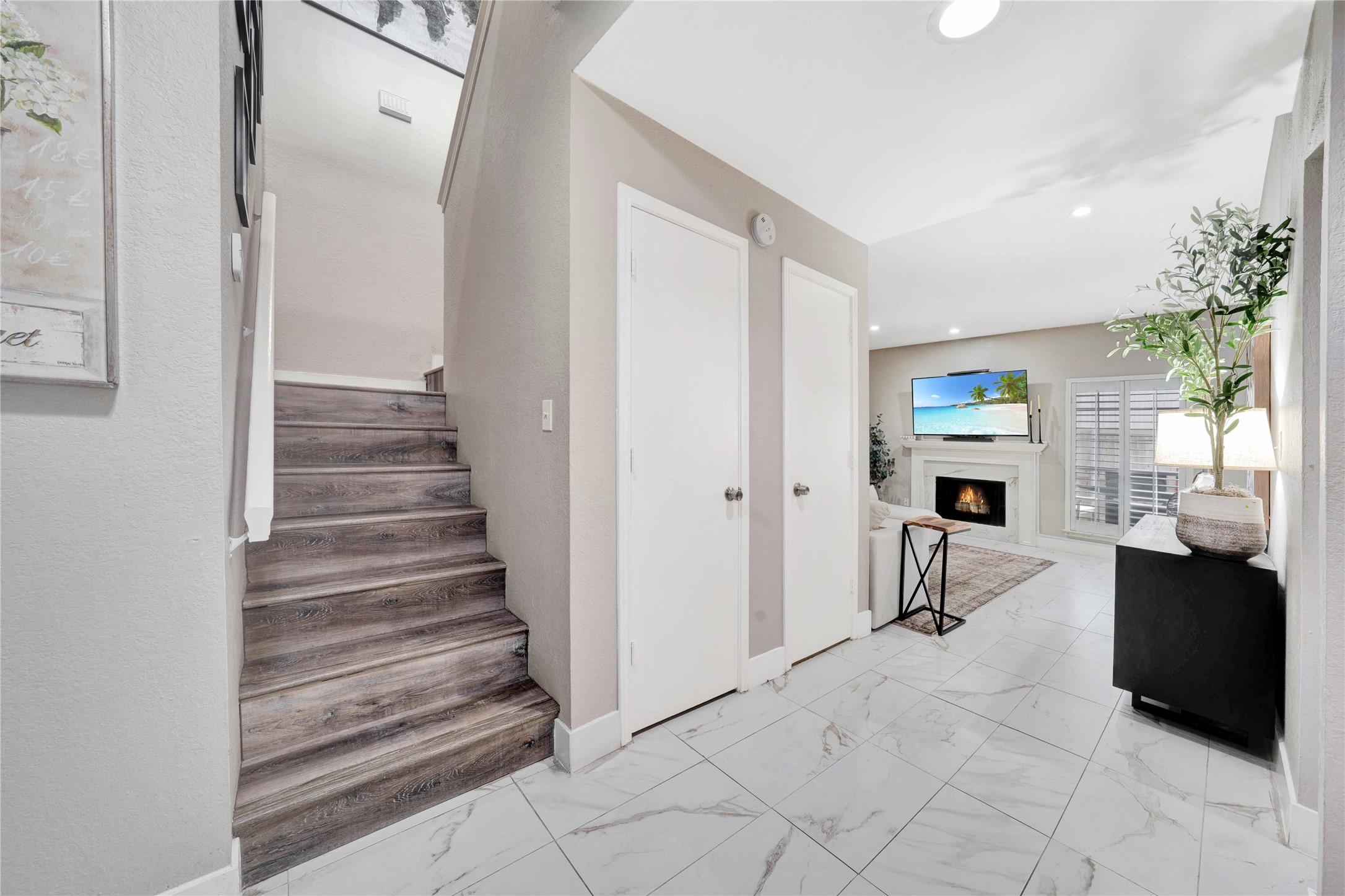 8518 Coppertowne Lane Dallas TX 75243