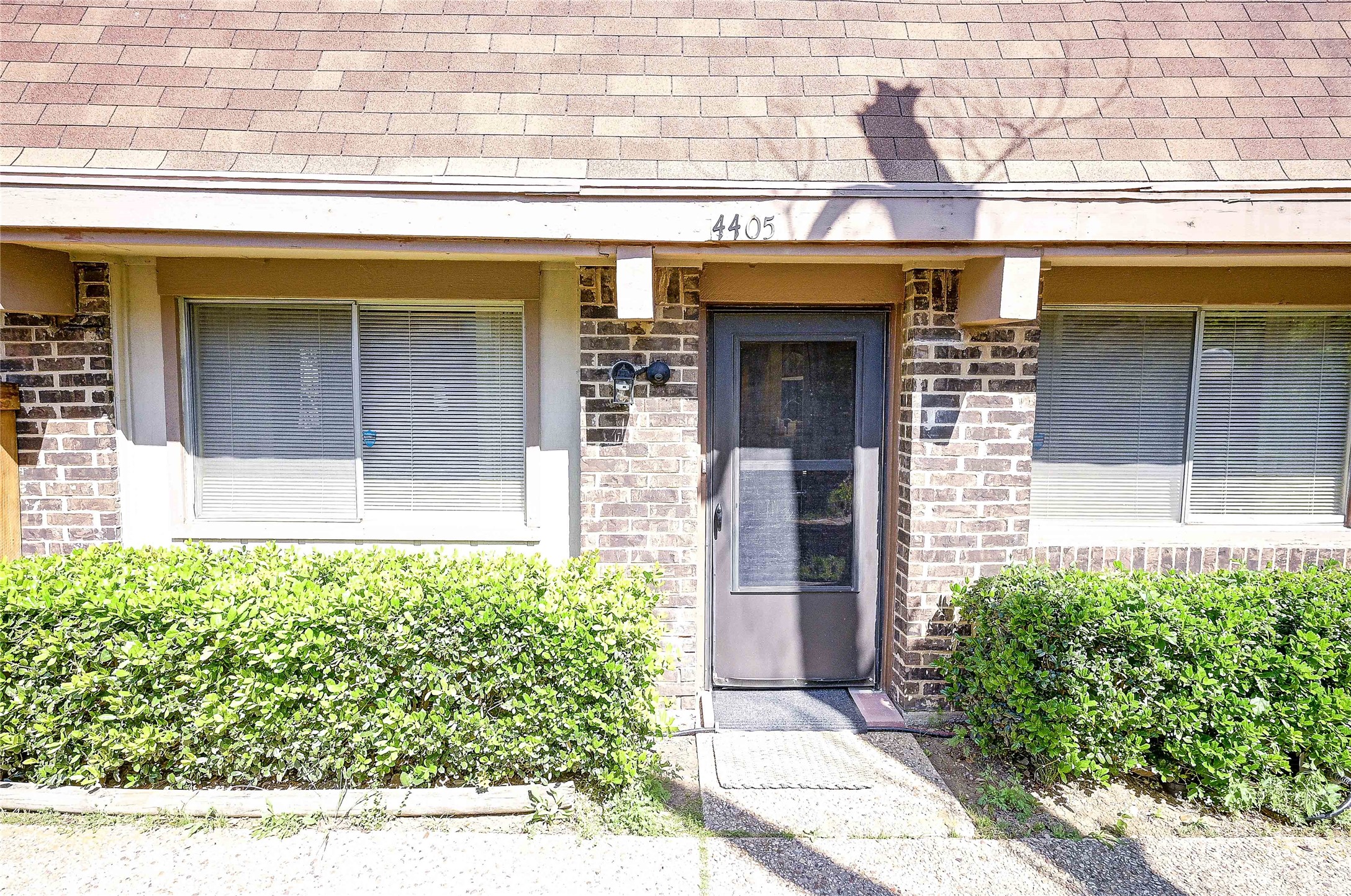 4405 Tophill Lane Irving TX 75038