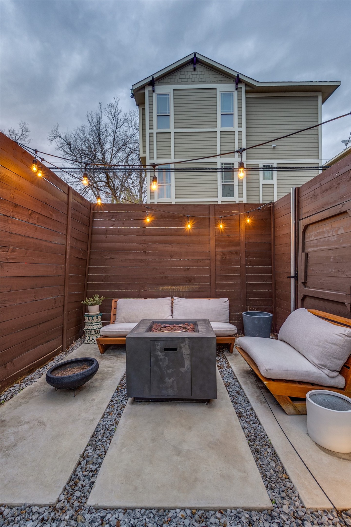 5915 Lindell Avenue Dallas TX 75206