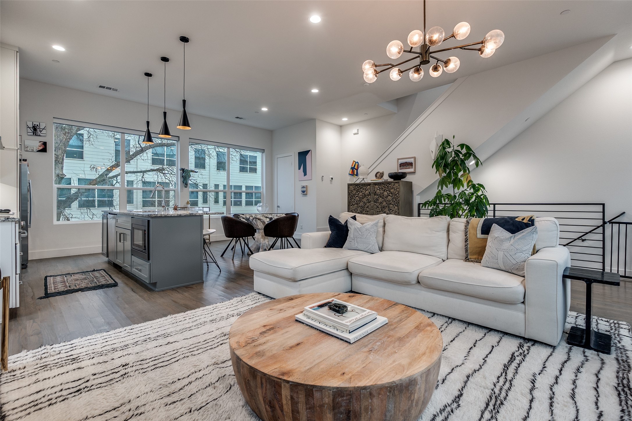 5915 Lindell Avenue Dallas TX 75206