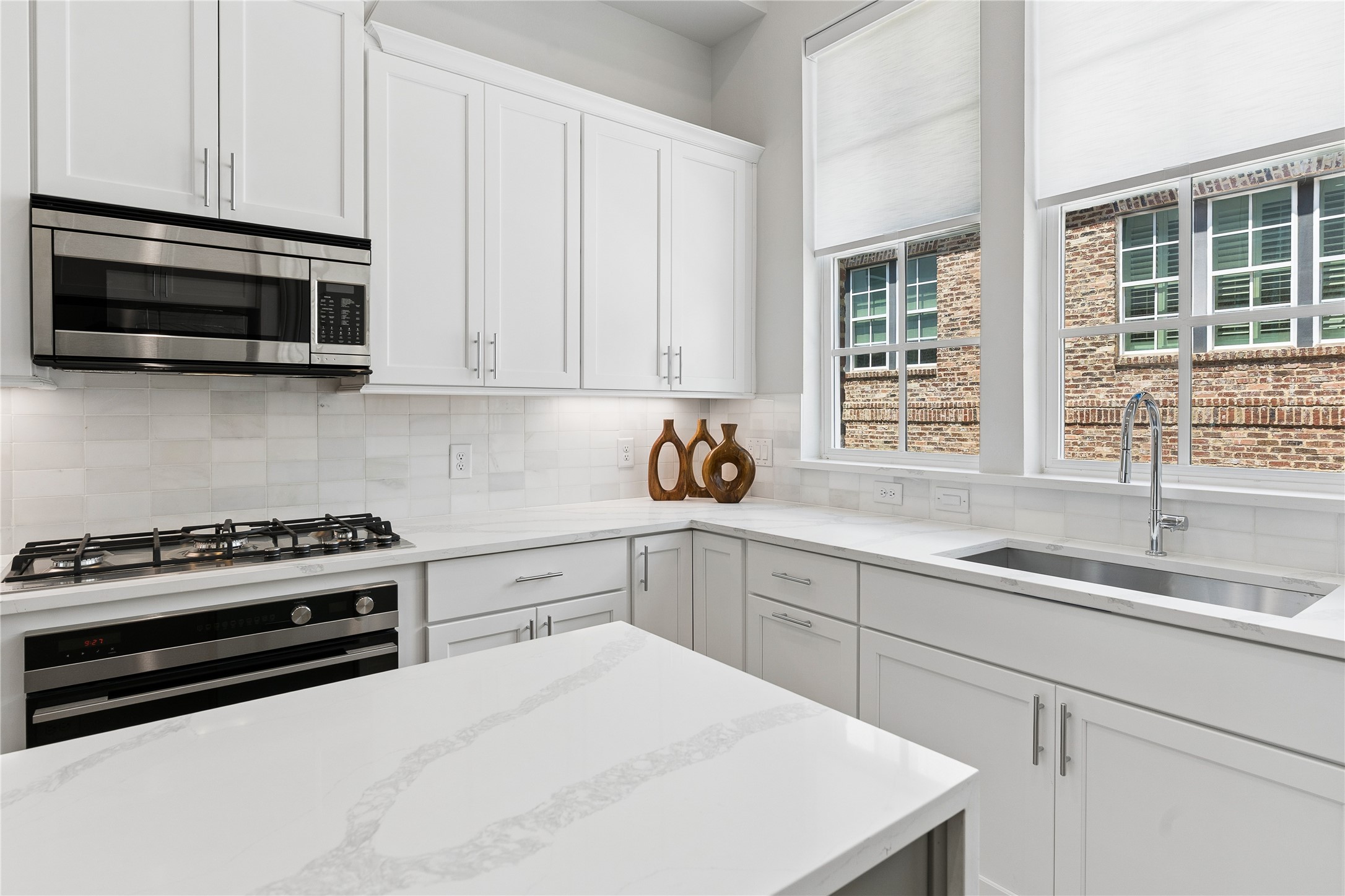 4617 Greenborough Lane Dallas TX 75219
