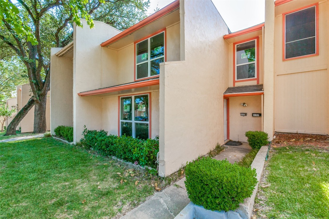 332 Valley Park Drive Garland TX 75043