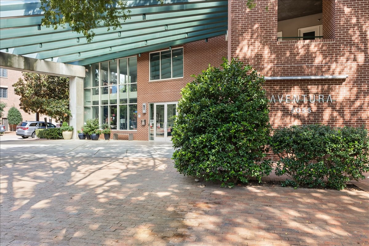 5055 Addison Circle Addison TX 75001