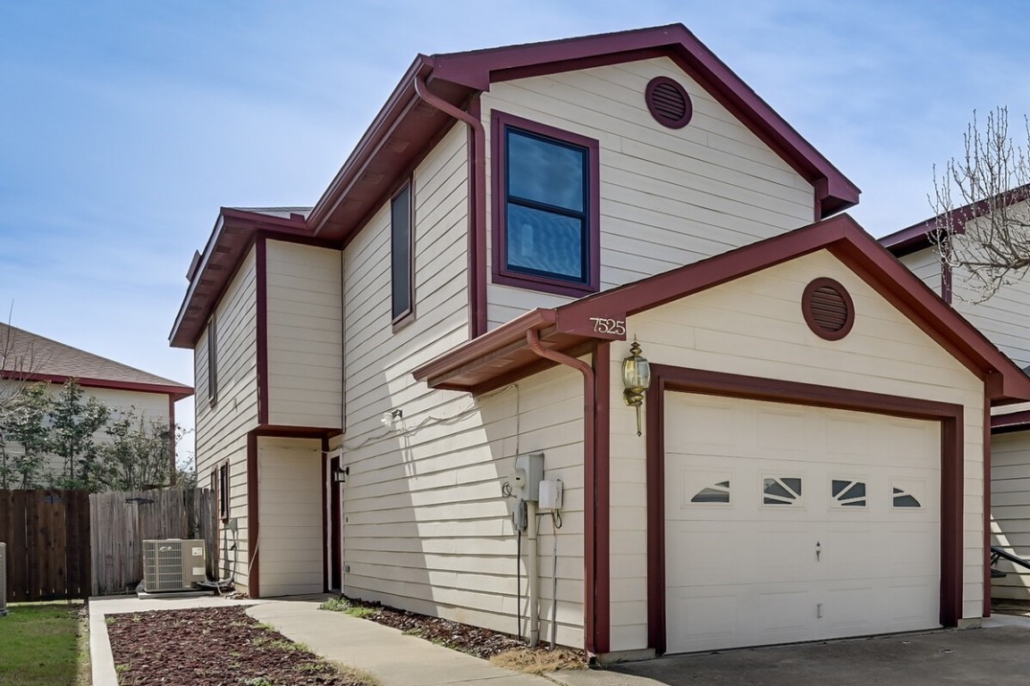 7525 Kings Trail Fort Worth TX 76133