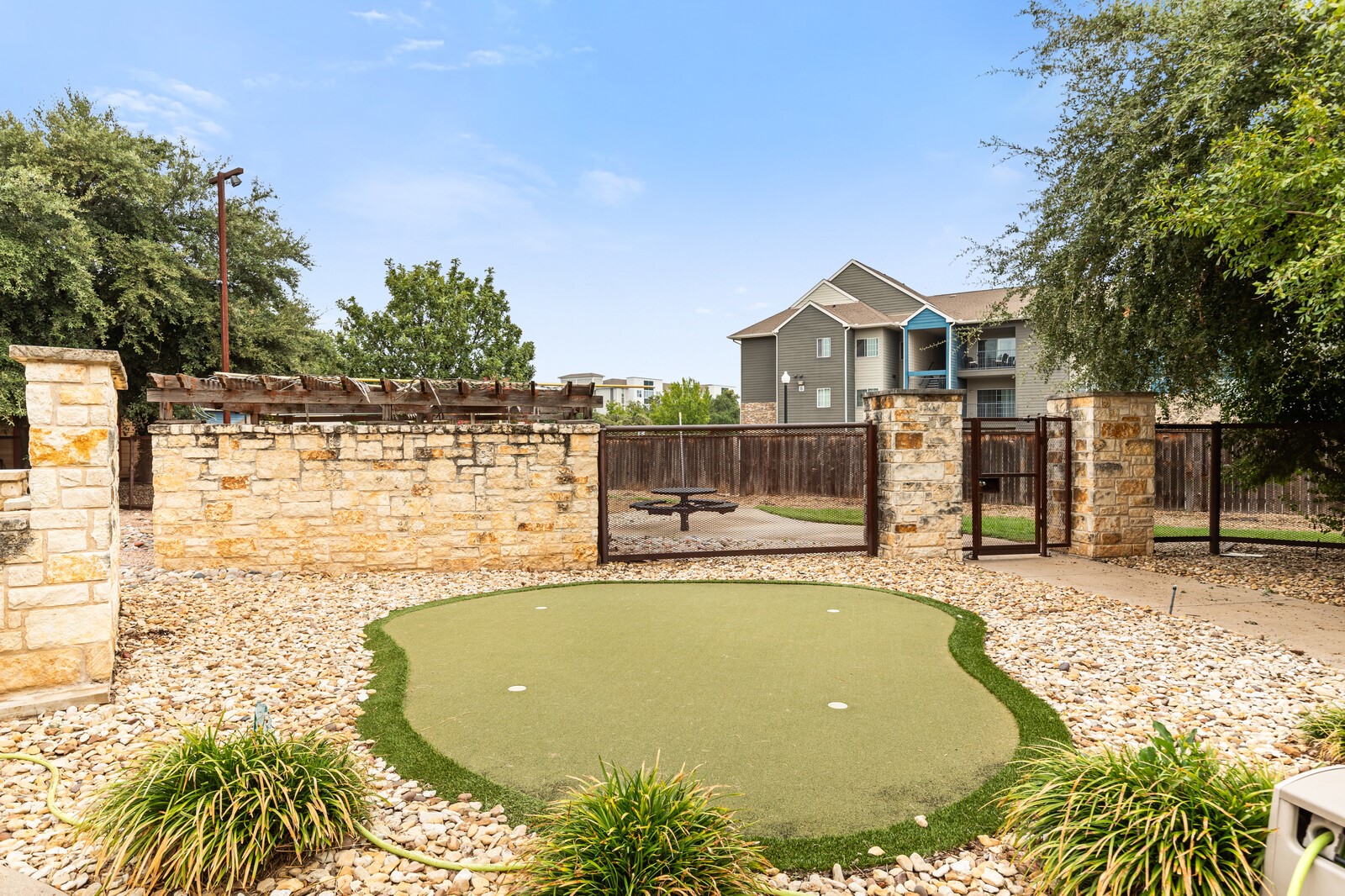 2410 S 2nd Street Waco TX 76706