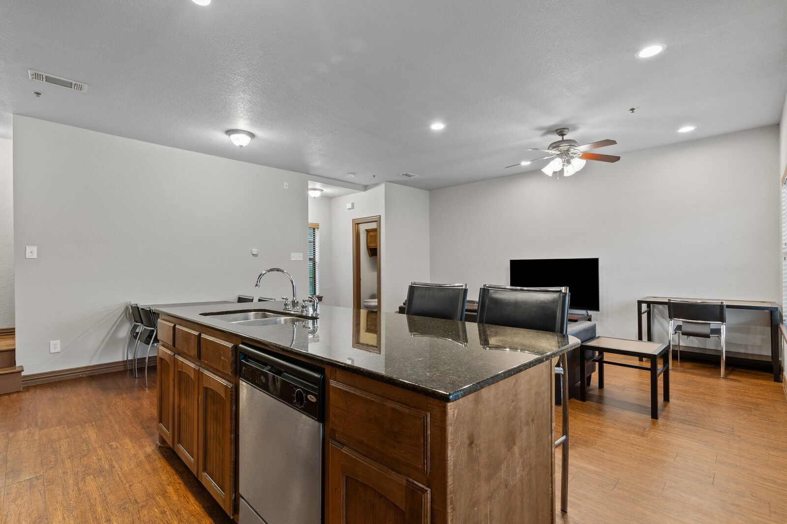 2410 S 2nd Street Waco TX 76706